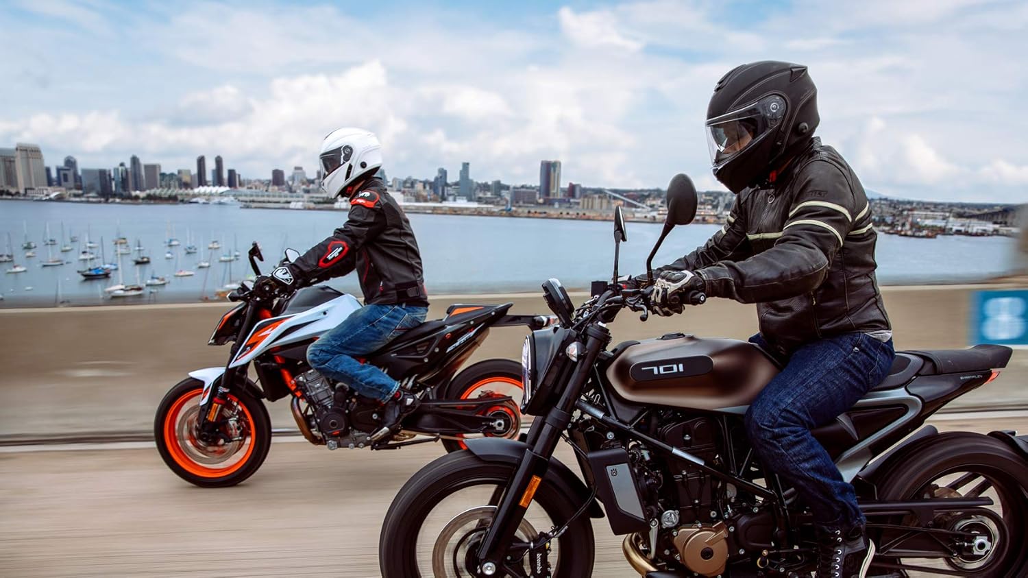 Sena Outrush – Casco modular de motocicleta Bluetooth con sistema de intercomunicación