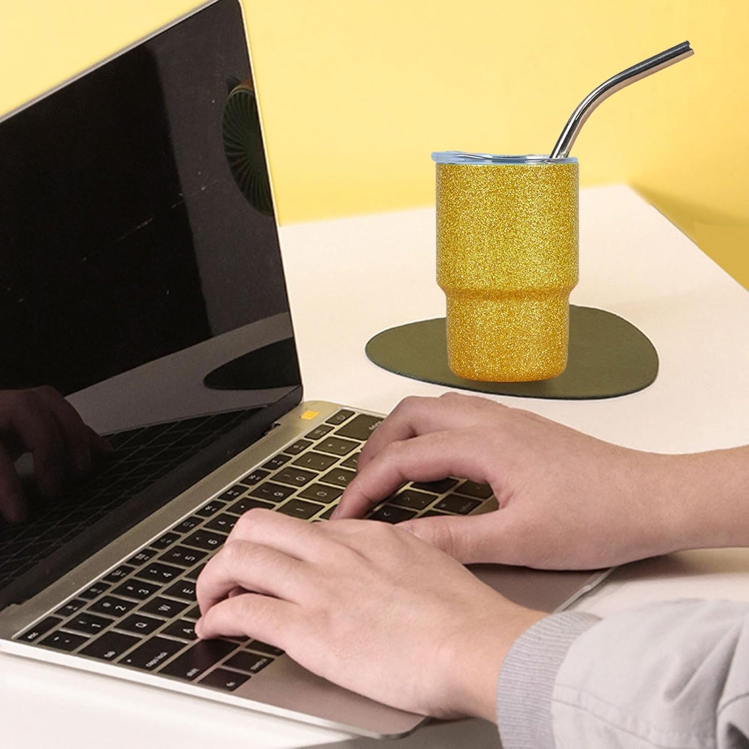 Lindos vasos de chupito con tapa, grado alimenticio, a prueba de fugas, resistente al calor, de acero inoxidable, con aislamiento, pajita, taza de