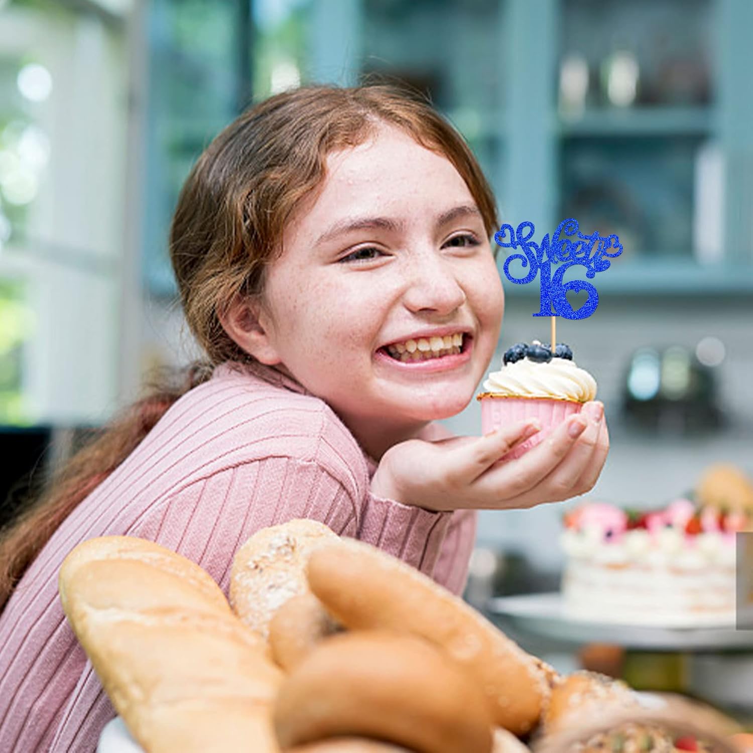 Ercadio Paquete de 24 adornos para magdalenas con 16 adornos azules con purpurina para 16 cupcakes para cumpleaños de 16 años, decoraciones para