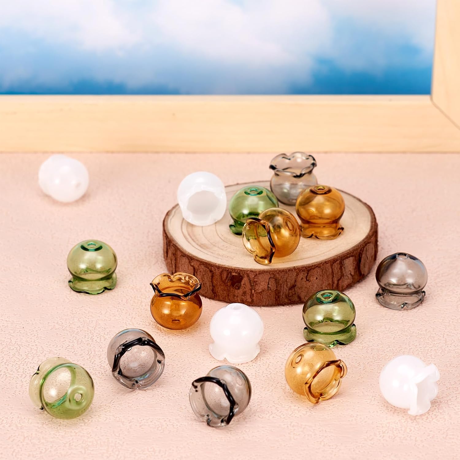 FASHEWELRY 10 cuentas de flores de vidrio hechas a mano, cuentas florales de cristal, cuentas espaciadoras de flores de trompeta transparentes,