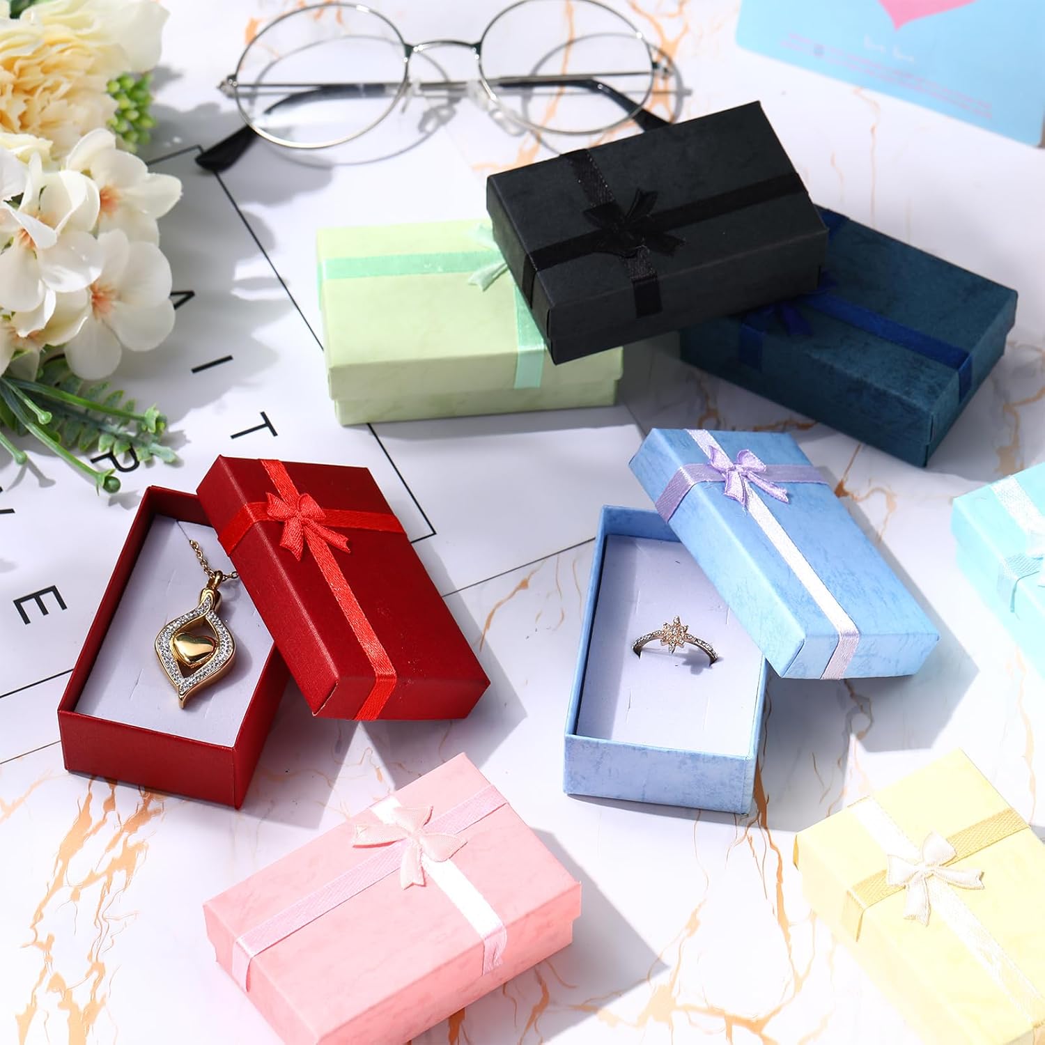 Juego de 160 cajas de regalo de joyería, cajas de joyería vacías, cajas de regalo pequeñas para joyas, cajas de cartón para joyas con lazo de cinta