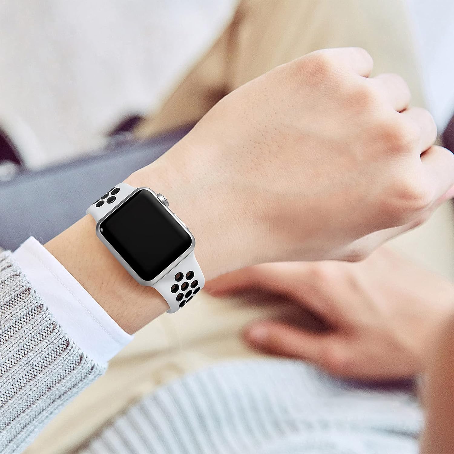 Lerobo – Correa deportiva compatible con Apple Watch 38, 40, 41, 42, 44 y 45 mm para hombre y mujer, silicona suave y transpirable, repuesto