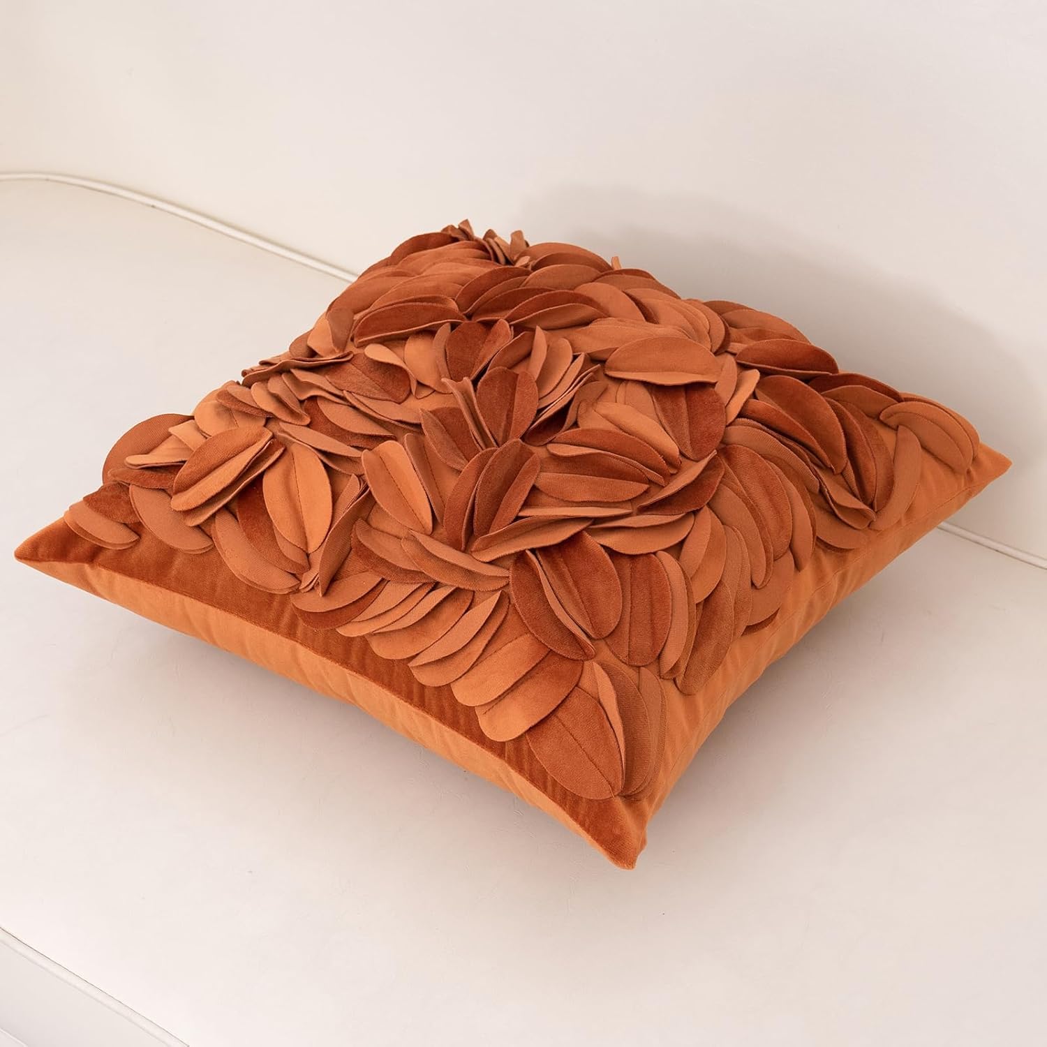 Alerfa Funda de almohada decorativa de terciopelo floral hecha a mano con hojas en 3D para sofá, cama, sala de estar, decoración del hogar, 20 x 20