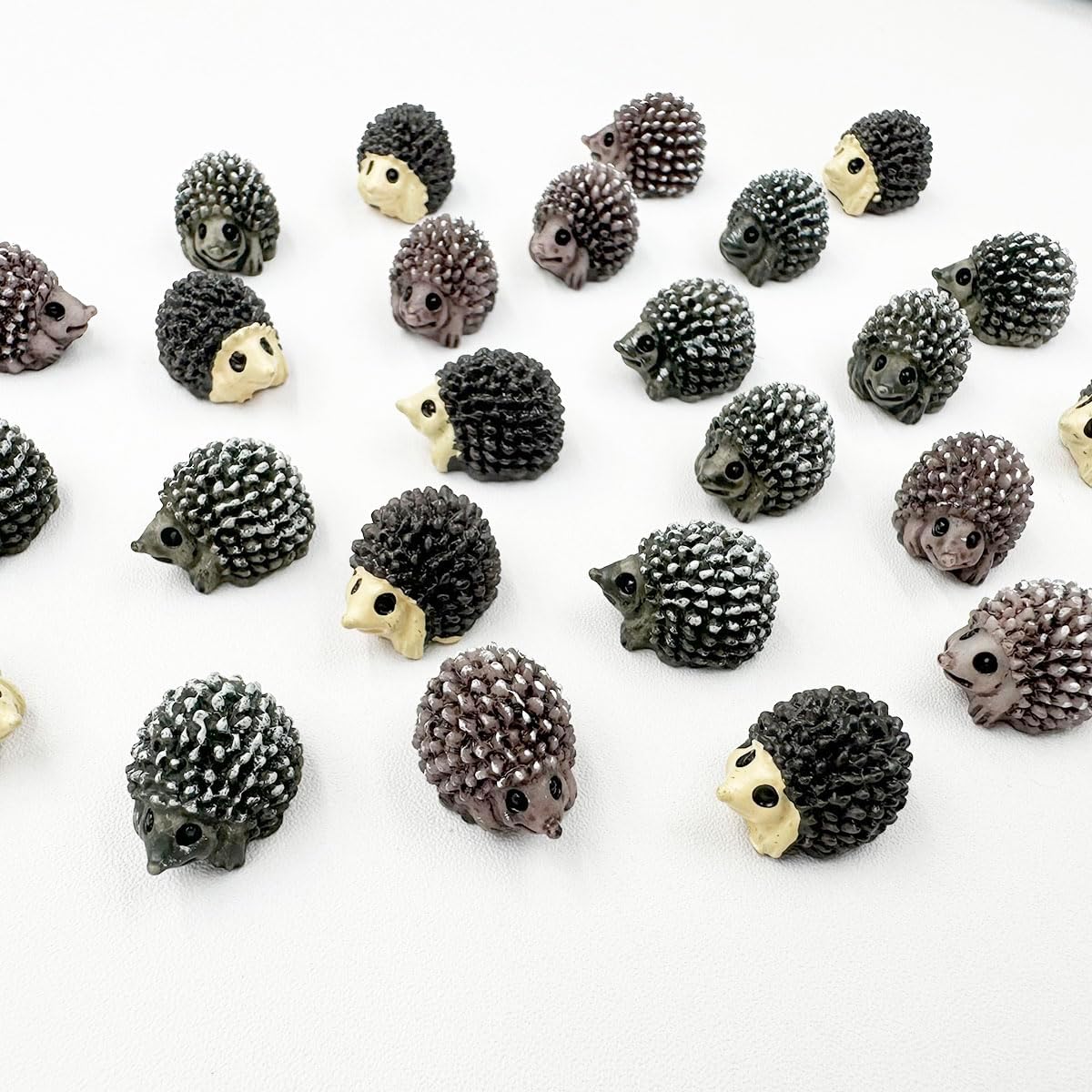Mini figuras de erizo, 40 figuras de resina en miniatura de erizo, accesorios de adorno de figura de erizo, modelo de animales, jardín de hadas,