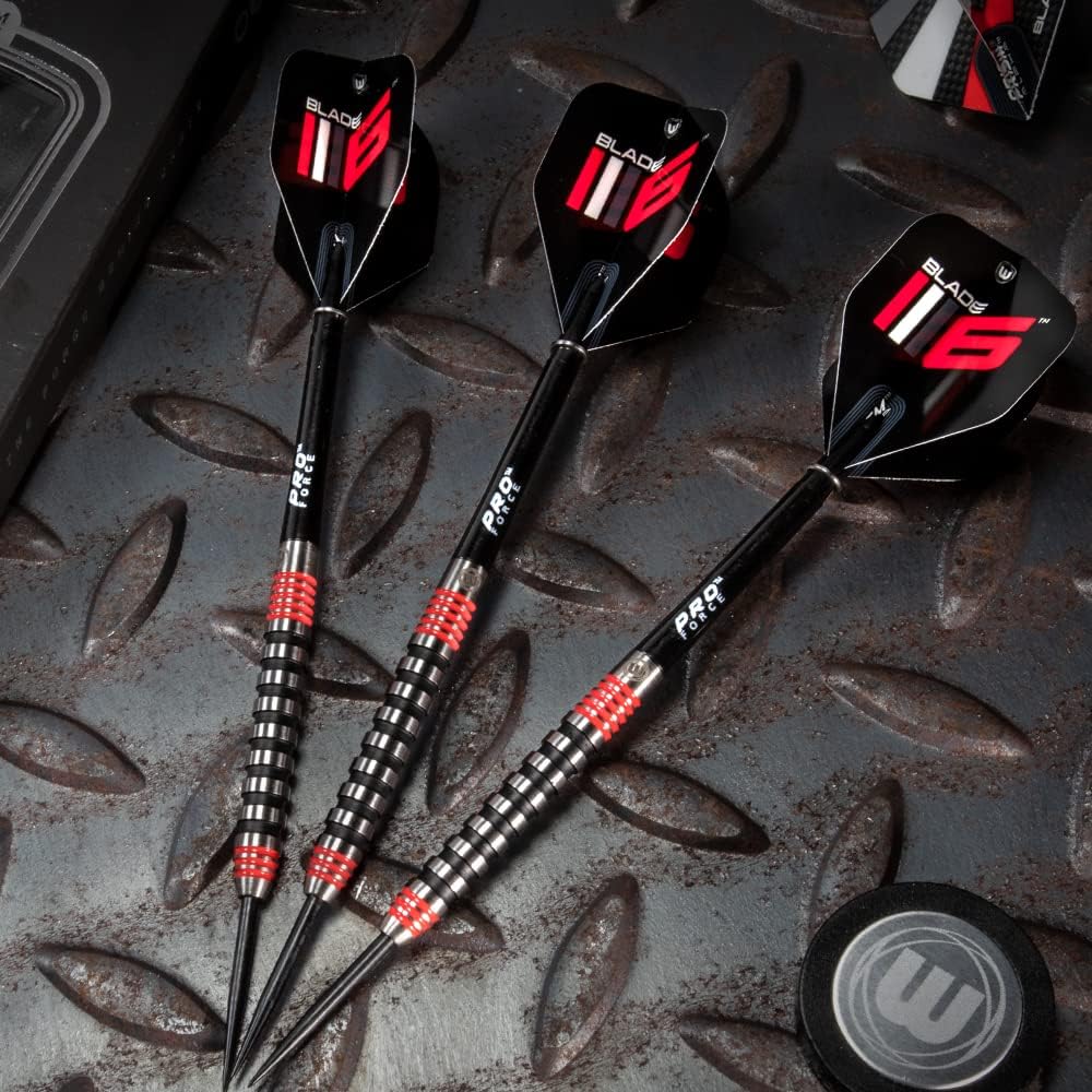Winmau Advance 500 Series – Juego de dardos de punta de acero rojo de 0.85oz