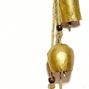 Bellshub Juego de 4 campanas de vaca rústicas vintage Lucky Harmony con cuerda, 4 campanas en racimo para colgar en la pared, campanas de armonía, Bellshub Juego de 4 campanas de vaca rústicas vintage Lucky Harmony con cuerda, 4 campanas en racimo para colgar en la pared, campanas de armonía,