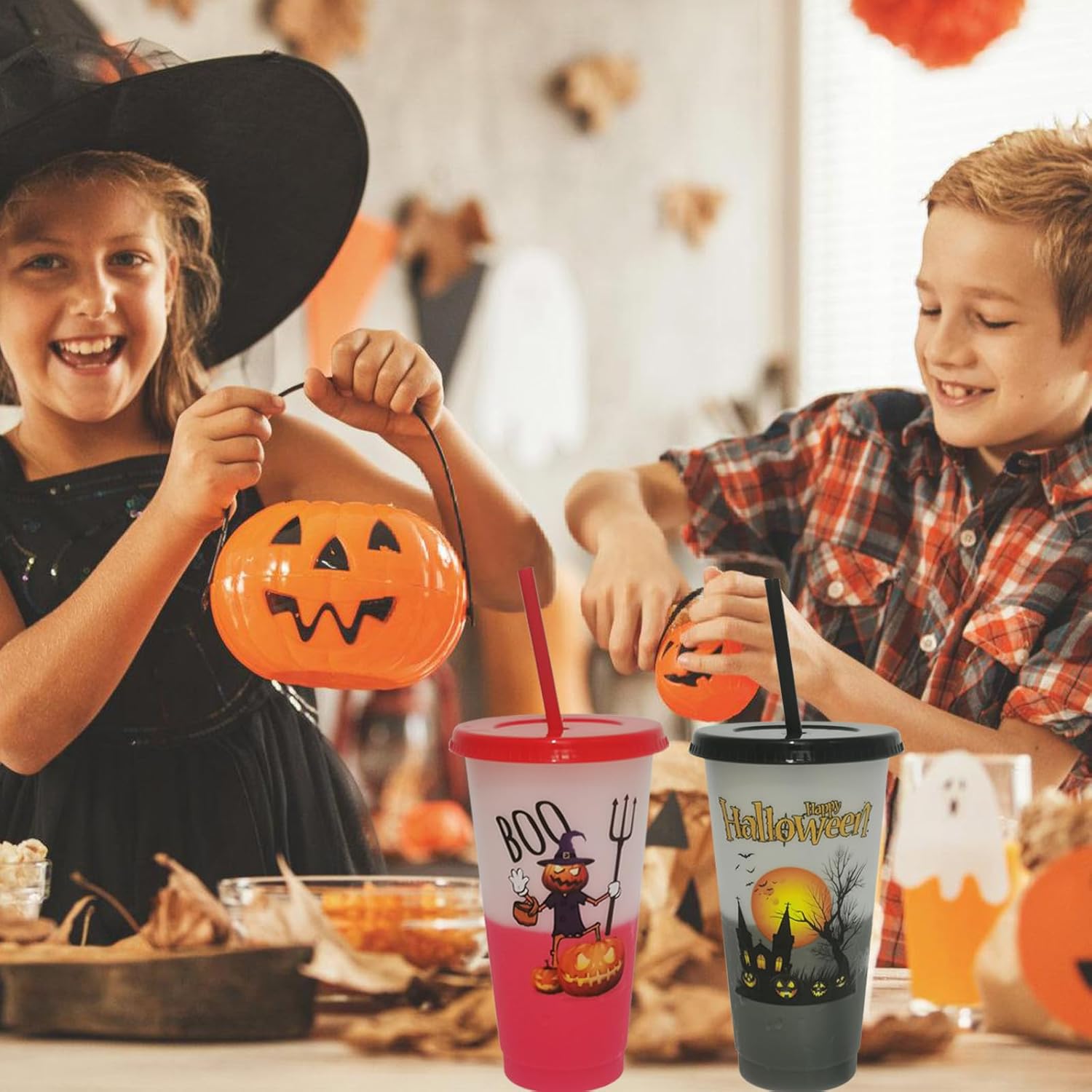 Aodse Vasos que cambian de color de Halloween con tapas y pajitas, paquete de 10 vasos de plástico de 24 onzas con castillo, calabaza, gato negro