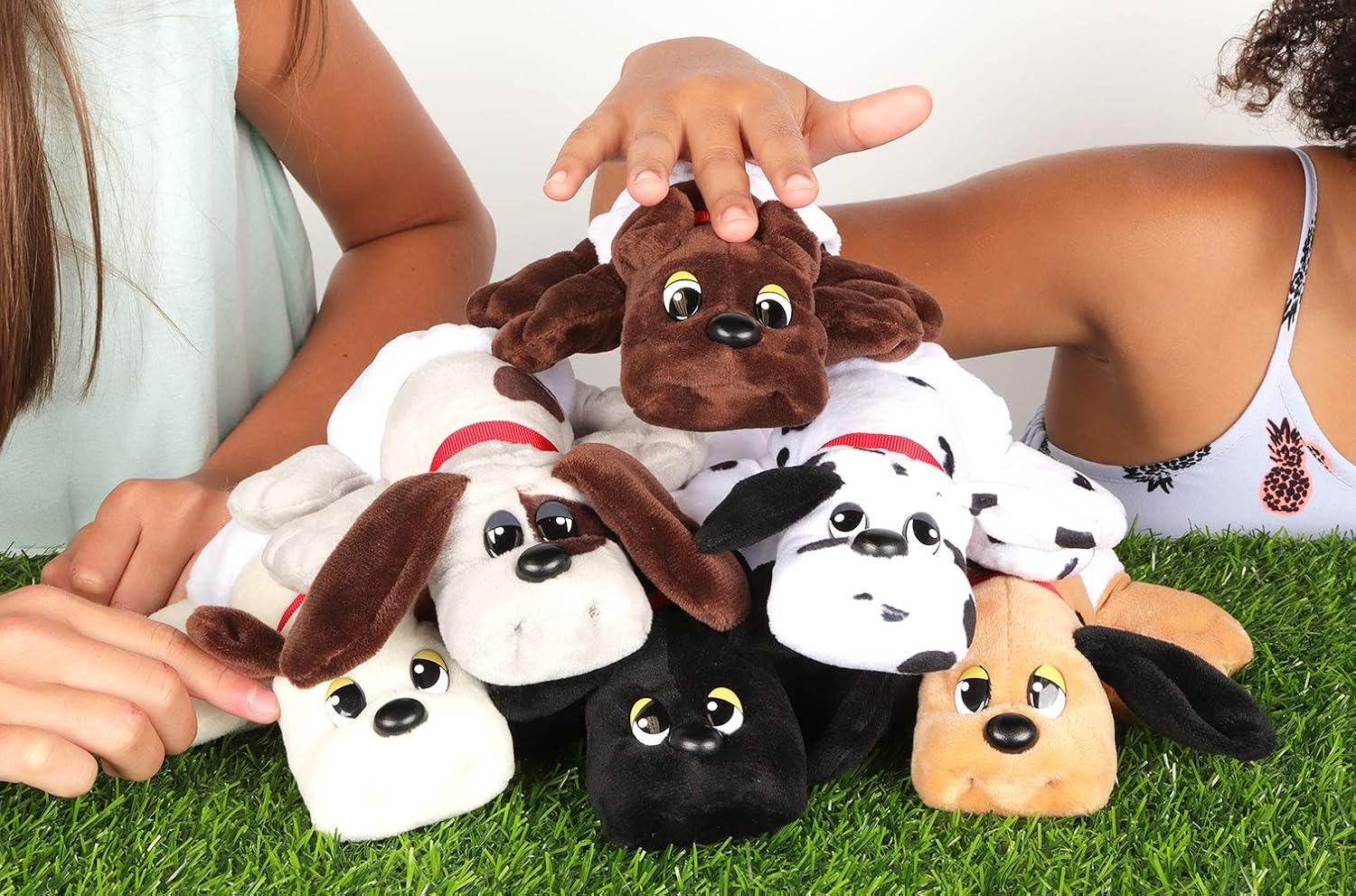 Pound Puppies Newborns – Classic Stuffed Animal Plush Toy – 8″ – Black – Great Gift for Boys & Girls