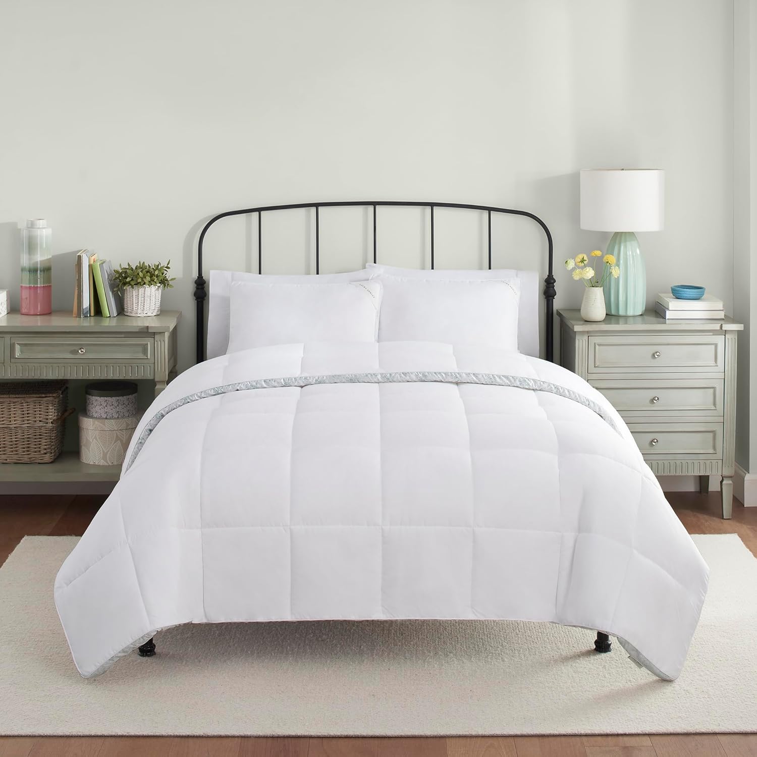 Laura Ashley 32182 Sageston – Edredón con refuerzo, tamaño King, California King, con tecnología de enfriamiento alternativa, lavable a máquina,