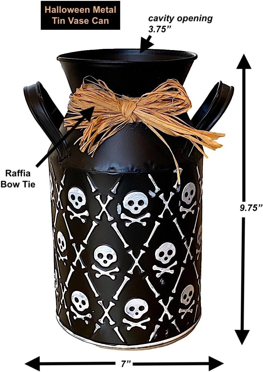 Jarrón de metal para Halloween, decoración rústica, estante de mesa, chimenea, blanco y negro con calaveras y huesos (9.75 pulgadas de alto)