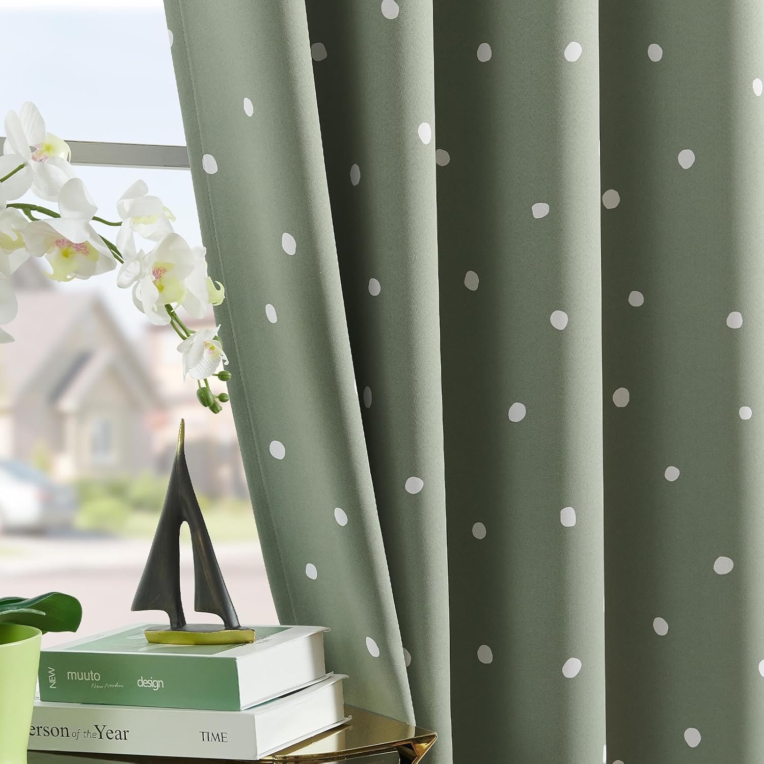 jinchan Cortinas opacas para dormitorio de niños, con aislamiento térmico para oscurecer la habitación, con ojales en la parte superior, para sala