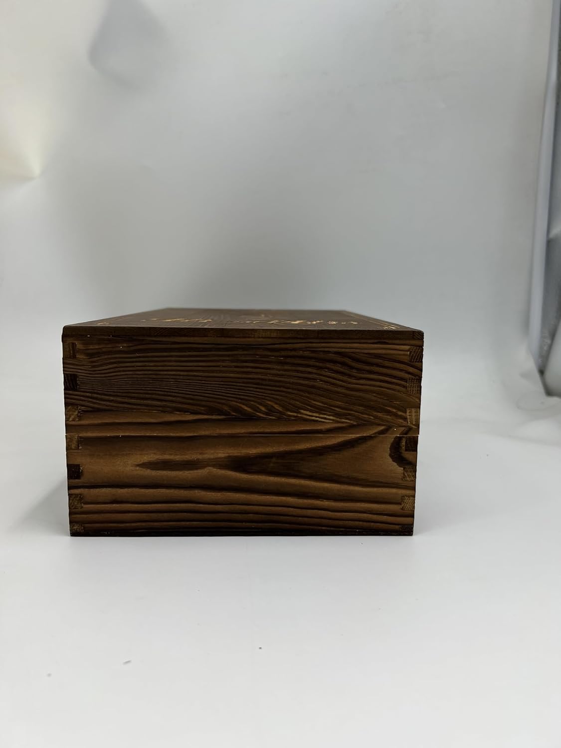 NUPTIO Copas de champán del 50 aniversario juego de 2 copas de brindis de cristal dorado con caja de regalo de madera, copa de vino grabada para