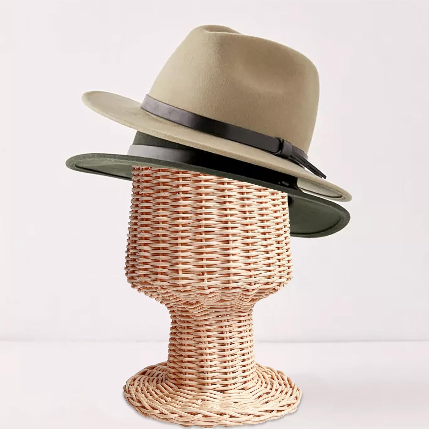 CHADWICK Soporte para cabeza de maniquí de ratán, soporte para sombreros y pelucas, escaparate de mimbre hecho a mano, estante para gorra rústica,