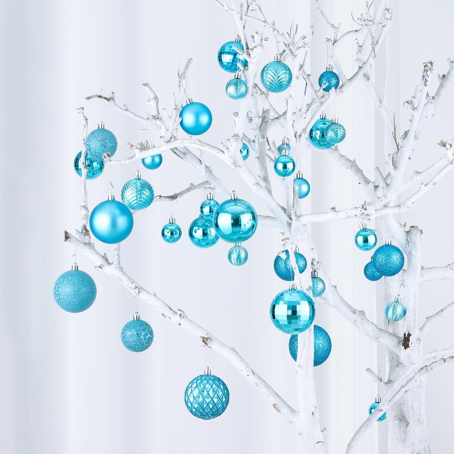LANGXUN 36 bolas de decoración de árbol de Navidad color azul ácido 2023, 6 bolas de Navidad de 3.2 pulgadas, 12 piezas de 2.4 pulgadas, 18 piezas