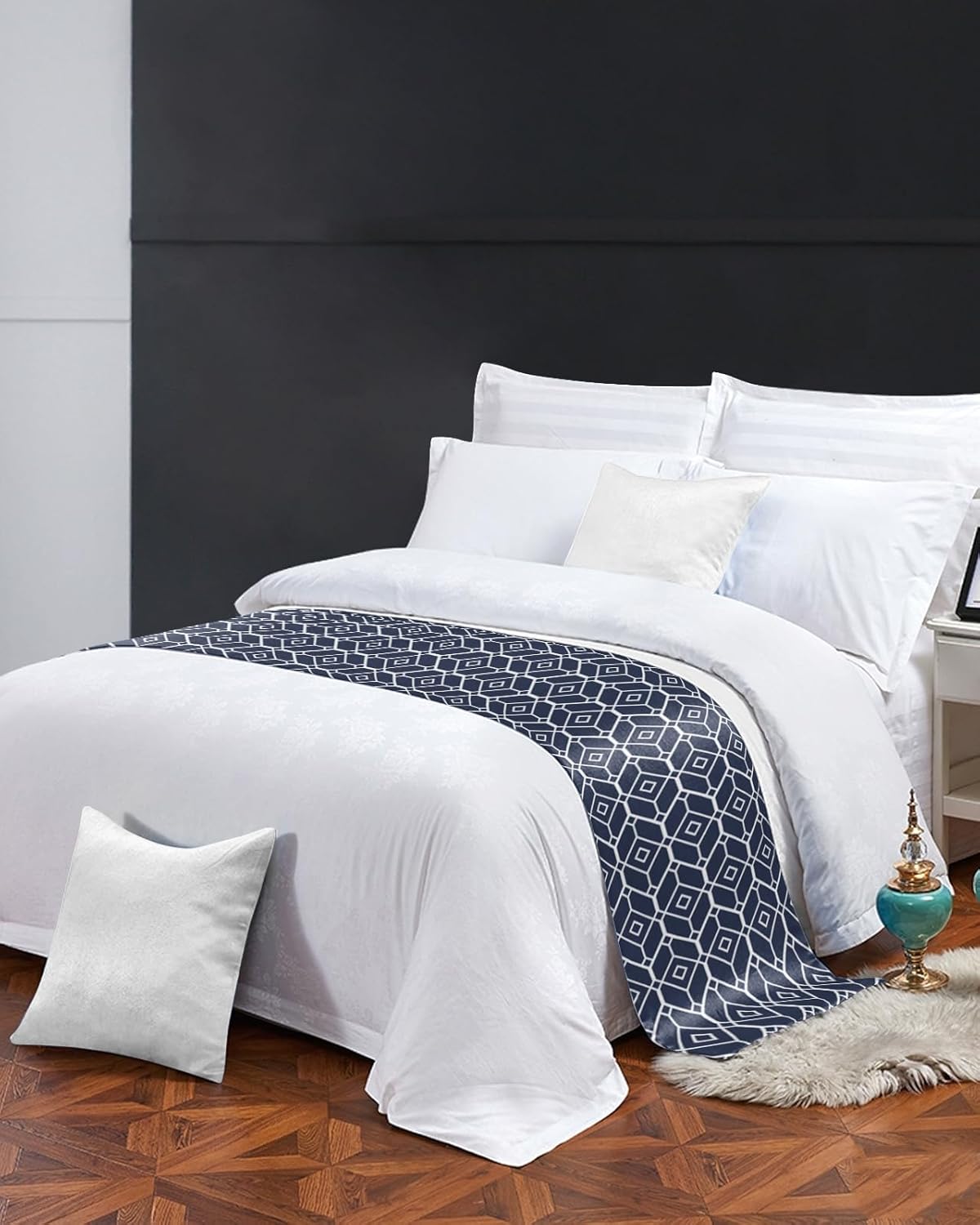 Navy Blue Bed Runners for King Size Bed, Decorative Bed Throws for Foot of Bed, White Modern Geometric Abstract Art Aesthetics Bed Runner Sofa Throw