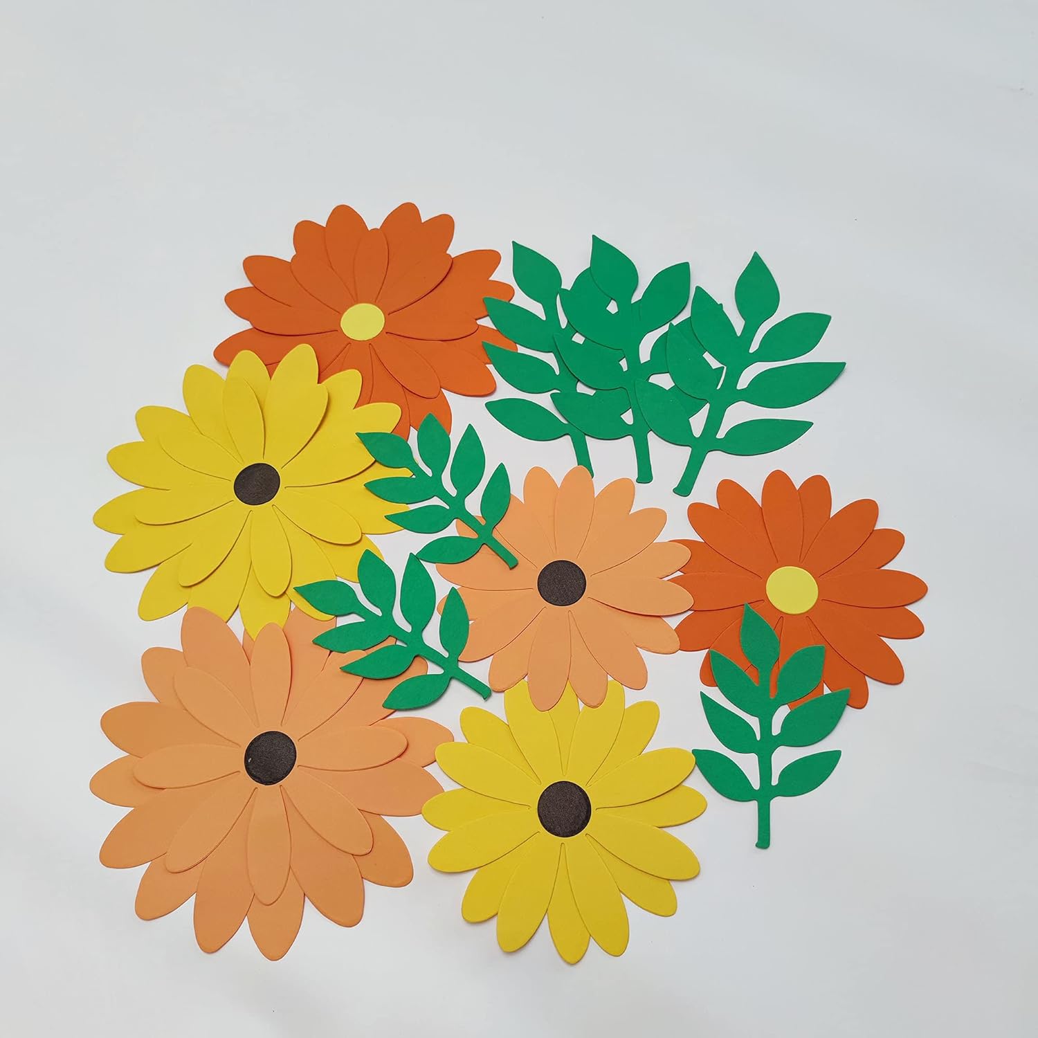 Girasoles de papel con hoja para telón de fondo de boda, despedida de soltera, centros de mesa de boda, decoración de pared de guardería (naranjas