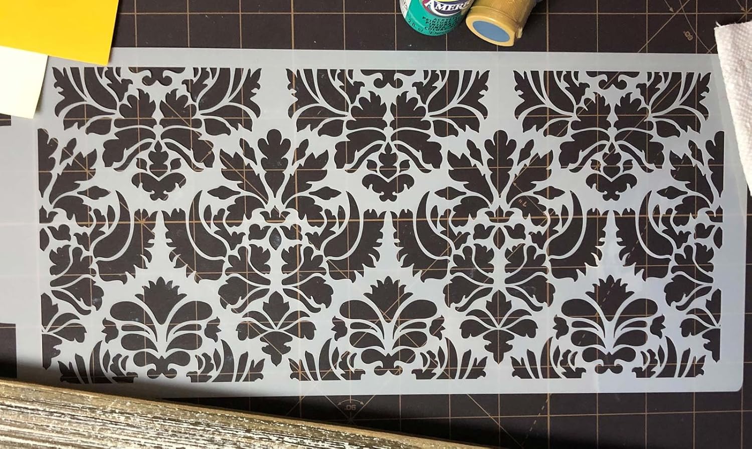 Designer Stencils C405 Damask Cake Tier 5 – Plantilla para tartas, beigesemitransparente, 3.1 x 13.5 pulgadas