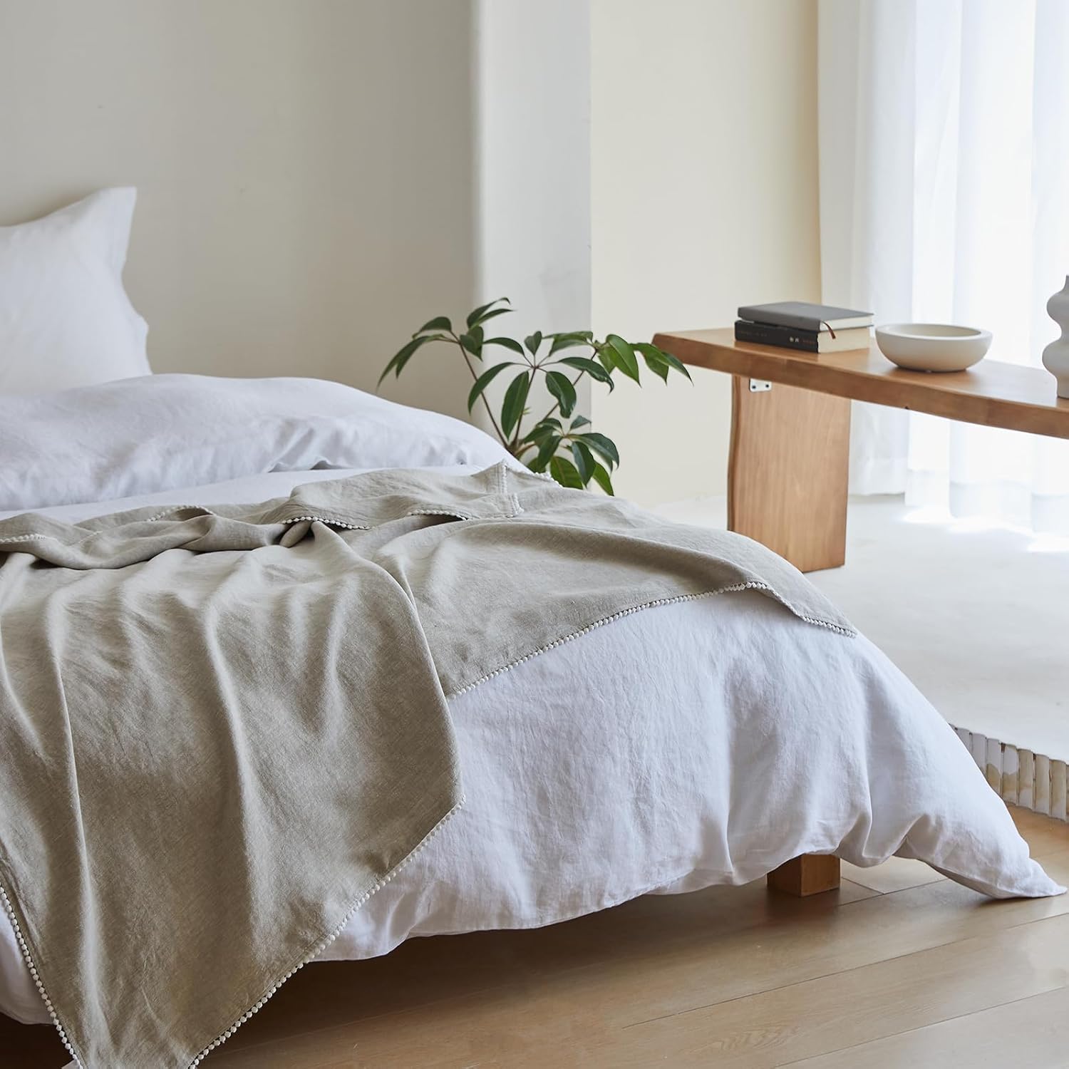 King Linens Manta 100% de lino con encaje de ganchillo para sofá, cama, sofá, regalo, lino natural lavado, color liso, suave, transpirable,