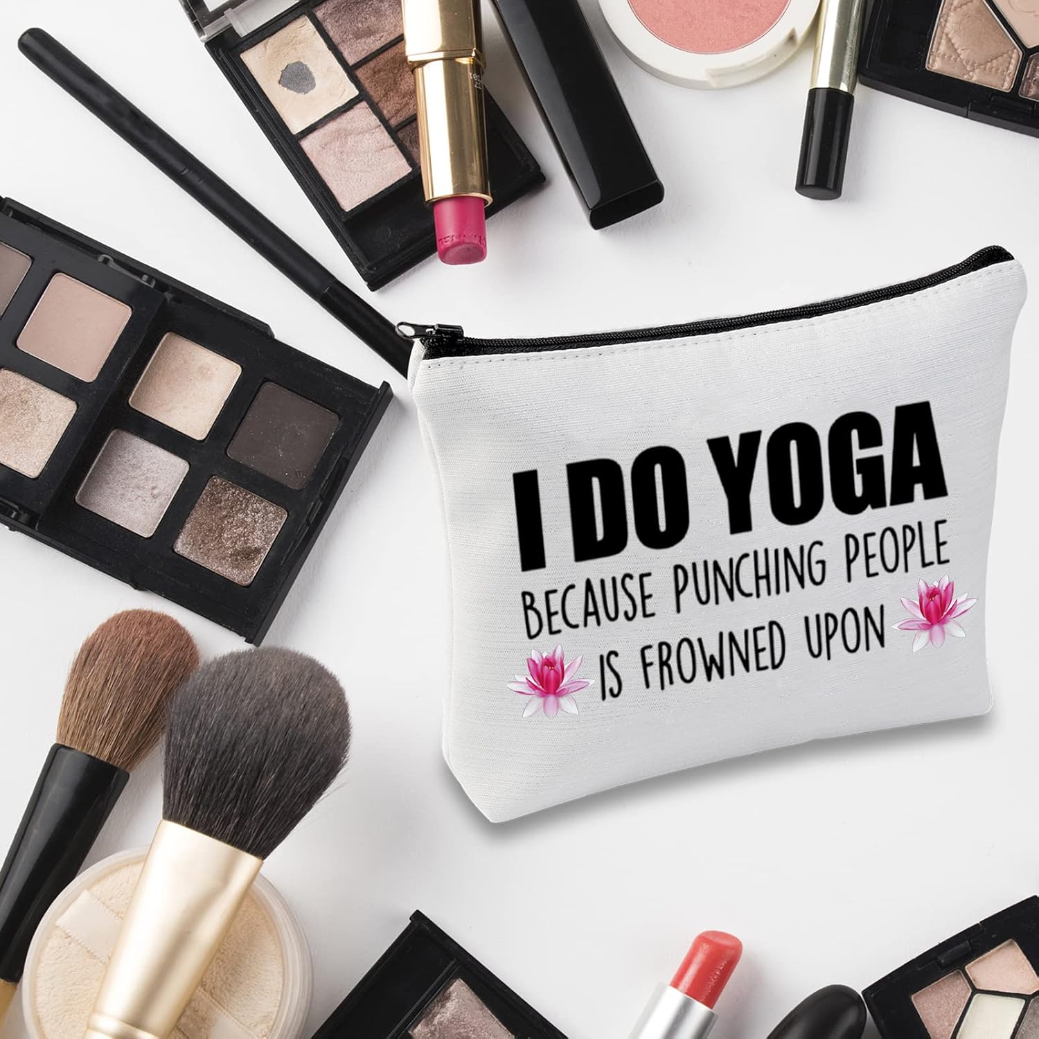 Regalo de yoga, regalo para amantes del yoga, bolsa de maquillaje para instructor de yoga, bolsa de maquillaje I Do Yoga Because Punch People Is