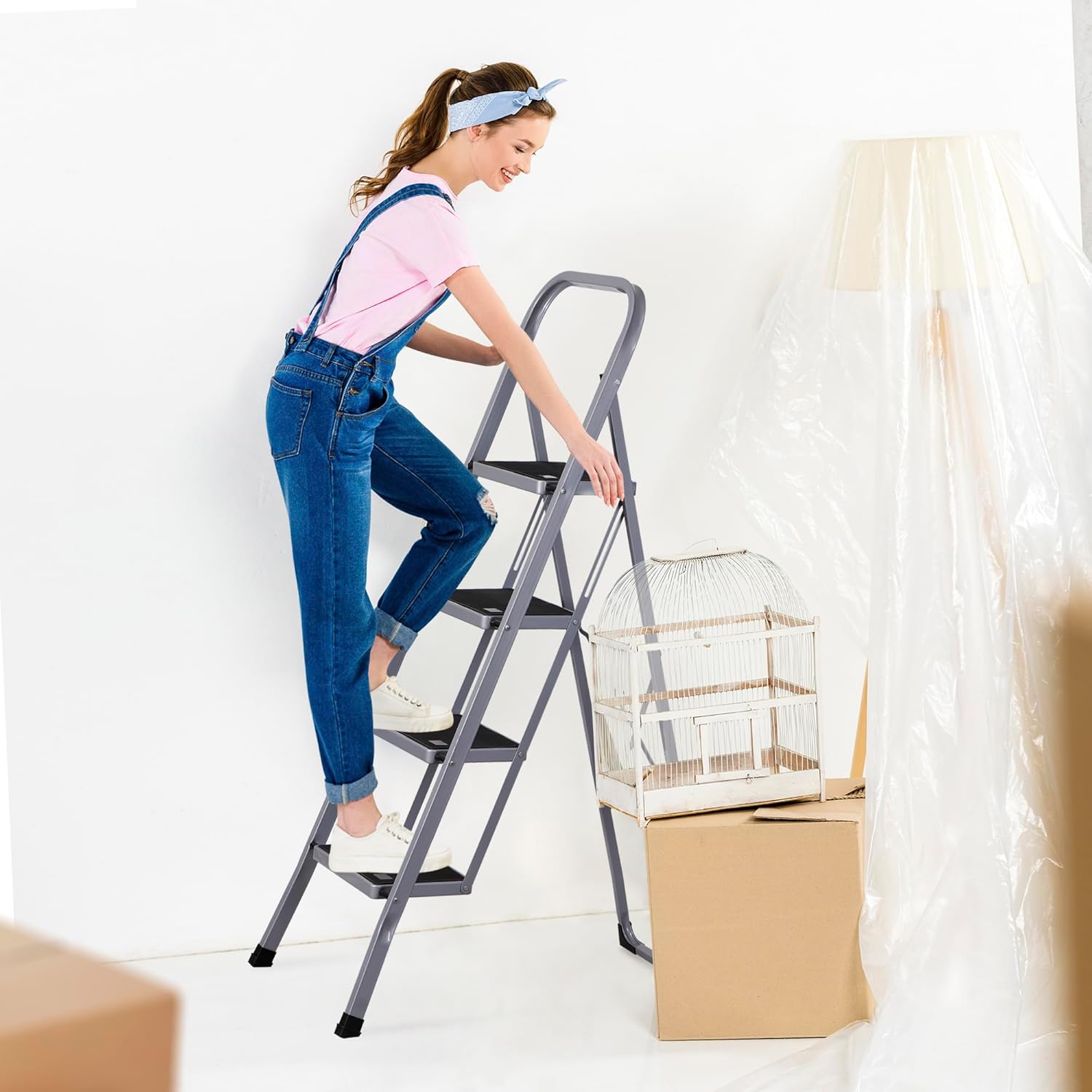 F2C Escalera plegable de 4 escalones con práctico mango portátil, taburete de acero resistente, pedal antideslizante ancho 330 libras, blanco y