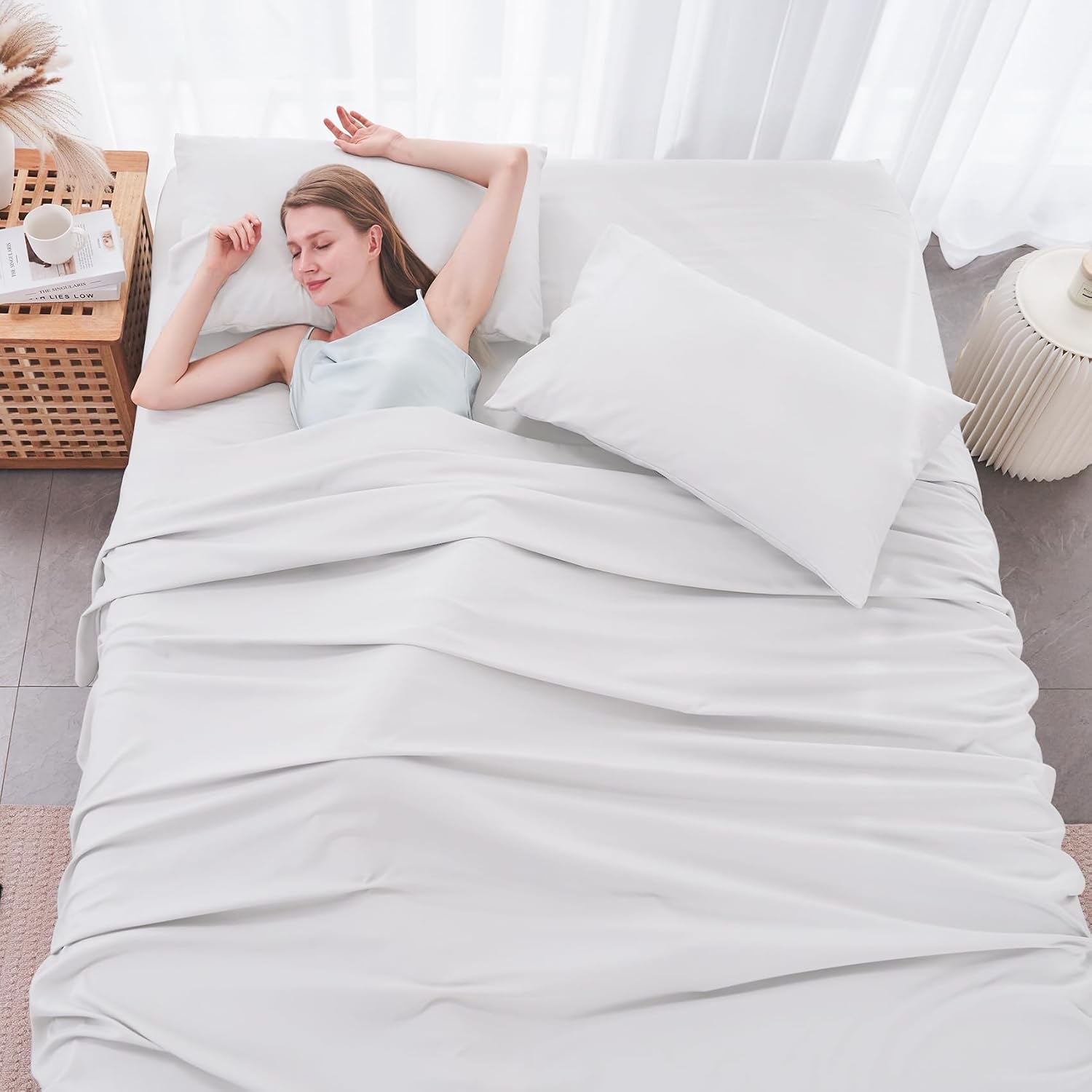 JOLLYVOGUE Sábanas de cama Queen de 4 piezas, juego de sábanas blancas para dormitorio con 14 bolsillos profundos, sábanas refrescantes con 1 sábana