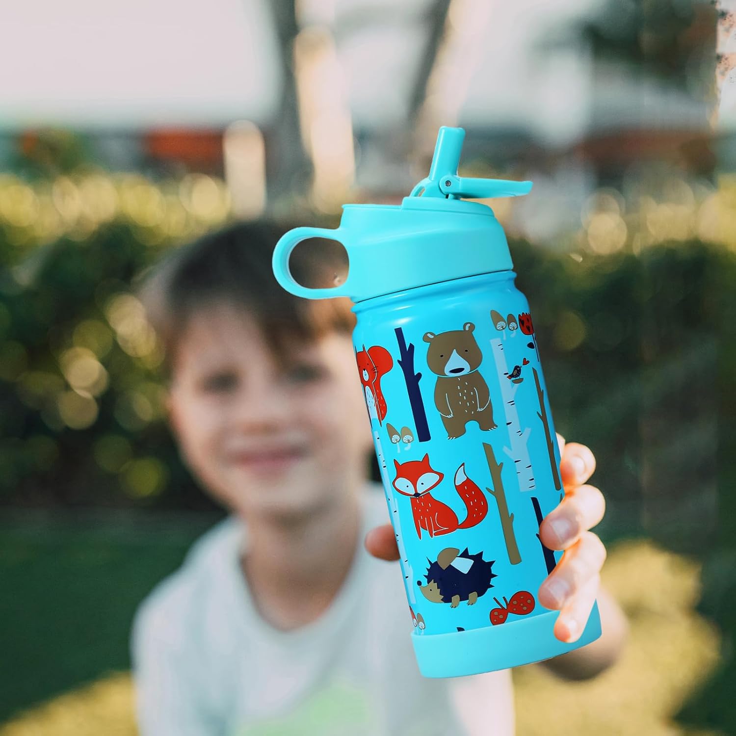 Botella de agua para niños con tapa de popote a prueba de fugas, sin polvo, botellas de agua de 14 onzas para niños con bota, botella de agua de