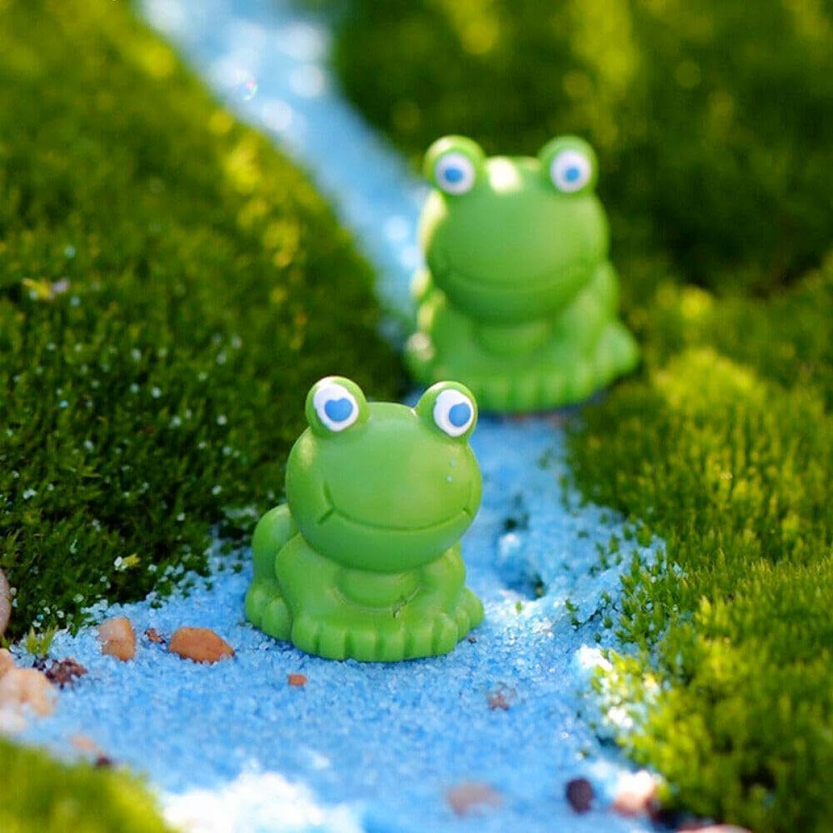 Figuras de mini ranas de resina 2024, figuras en miniatura de rana verde, figuras de mini ranas, pequeñas figuras de ranas lindas en miniatura,
