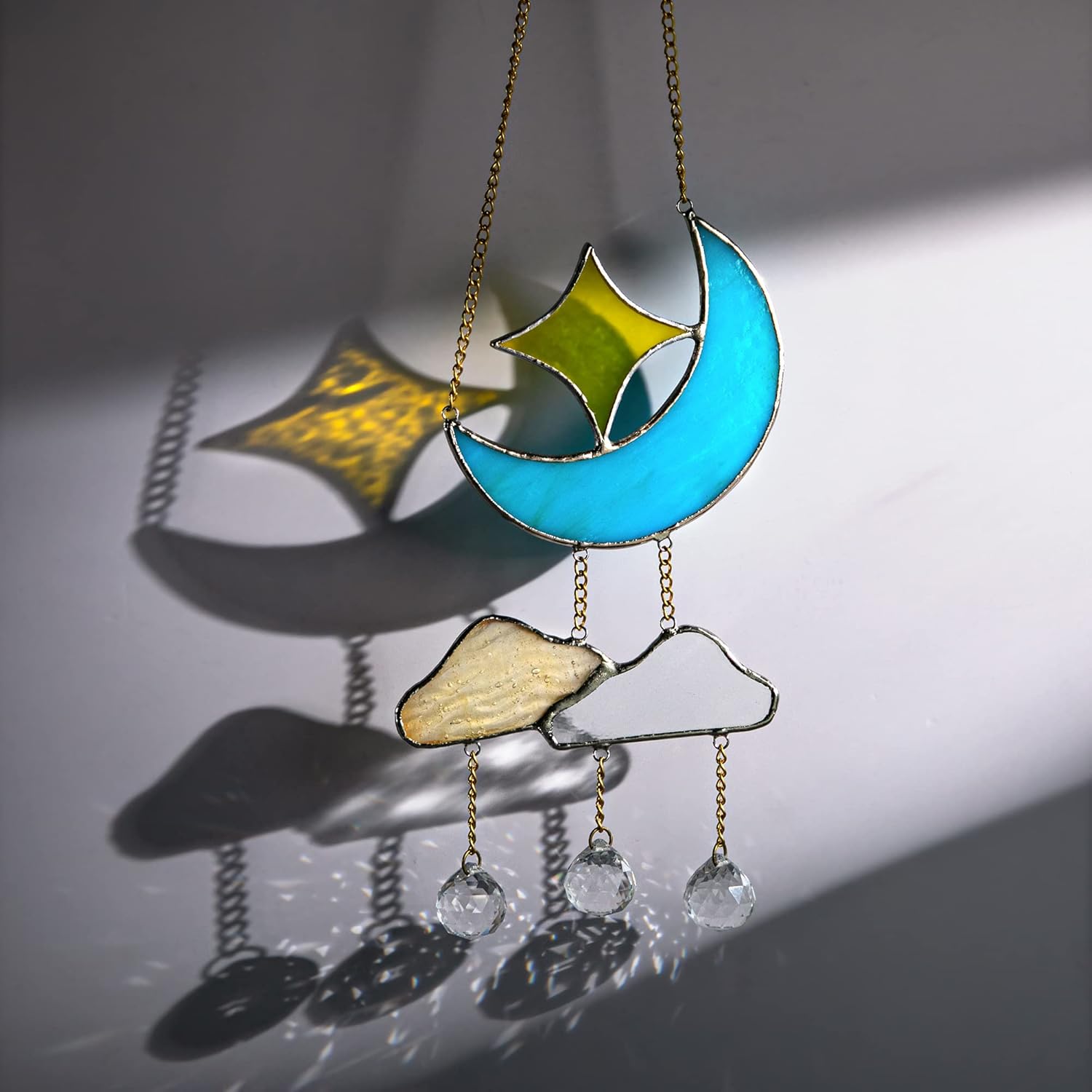Colgantes de vitrales hechos a mano para luna creciente con nubes de estrellas, decoraciones de prismas de cristal de arco iris, atrapasoles arte de