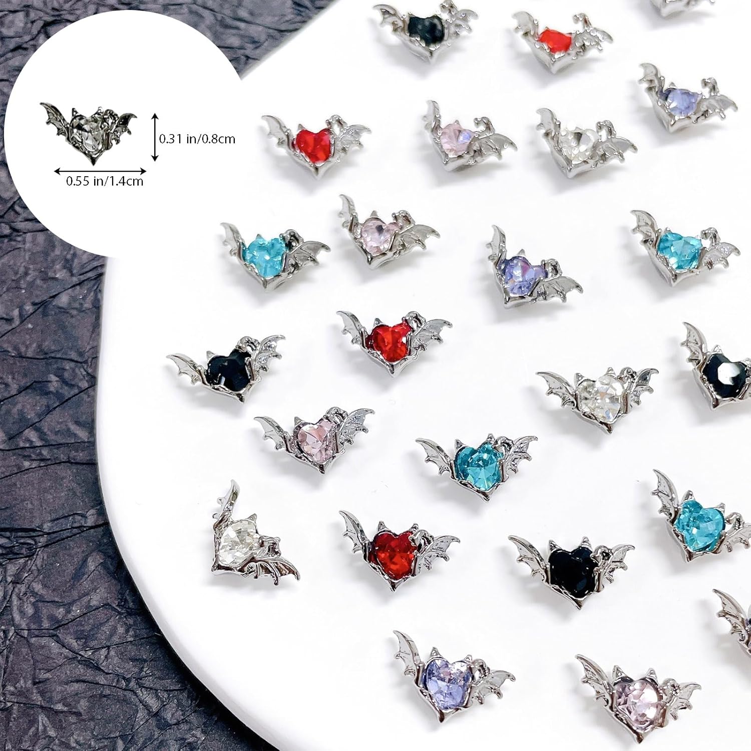 24 dijes de uñas de Halloween de aleación 3D, diamantes de imitación de cristal, suministros de arte de uñas, gemas de diseño de corazón de