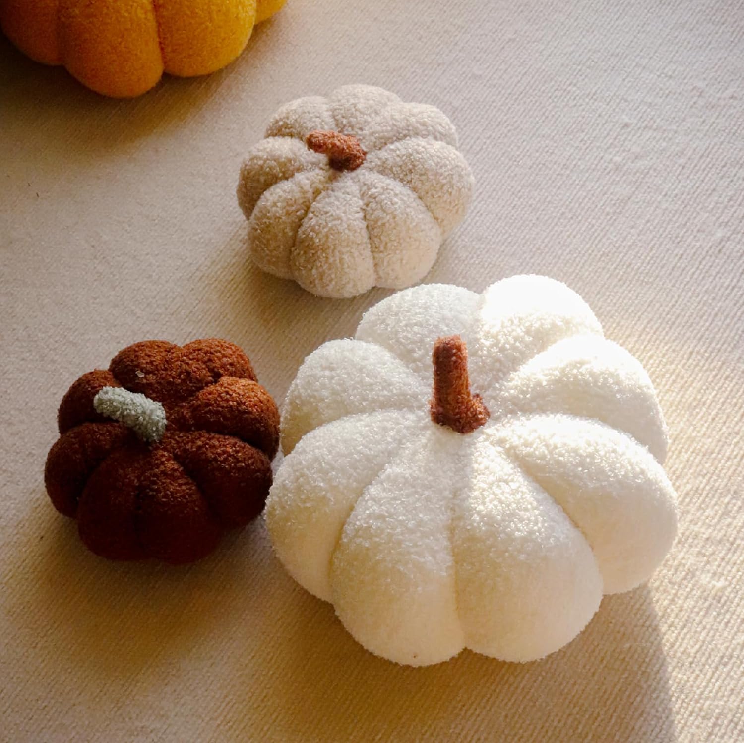 Almohadas de calabaza, almohadas amarillas en forma de calabaza para decoración de habitación, forro polar de peluche de 4 x 7 pulgadas, almohada de