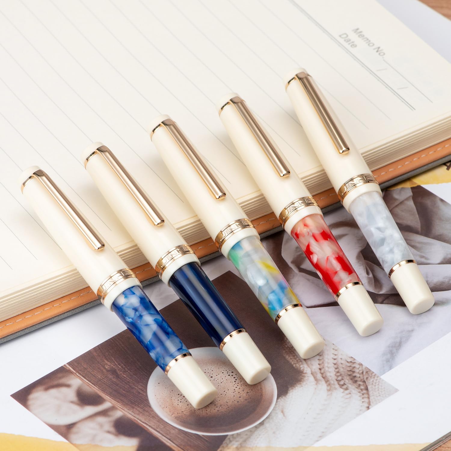 Jinhao 82 Mini pluma estilográfica acrílica, punta doblada de iridio con convertidor de tinta, mini bolígrafo de viaje de bolsillo corto de color