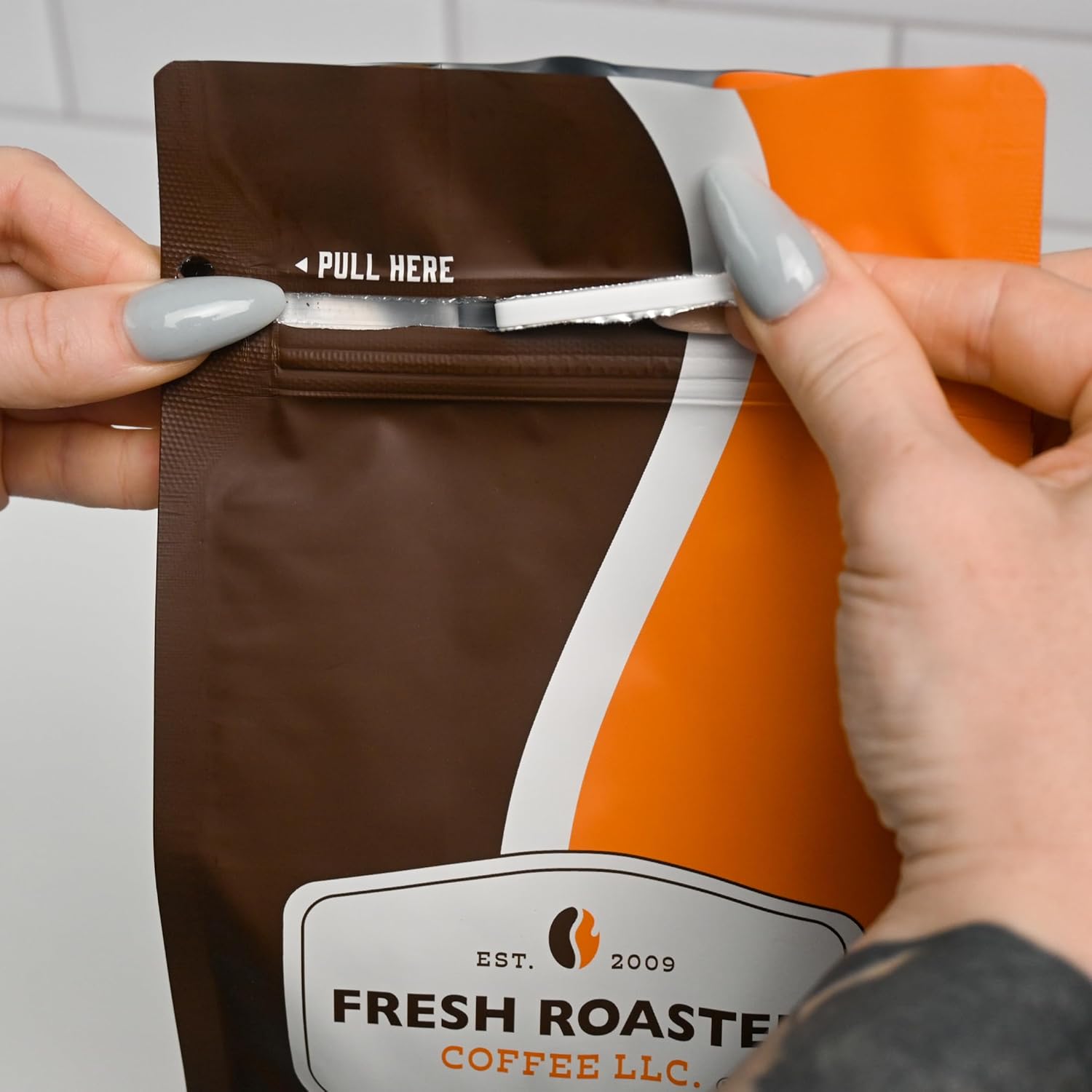 Fresh Roasted Coffee, Swiss Water descafeinado colombiano, 2 libras (32 oz), tostado medio, kosher, grano entero