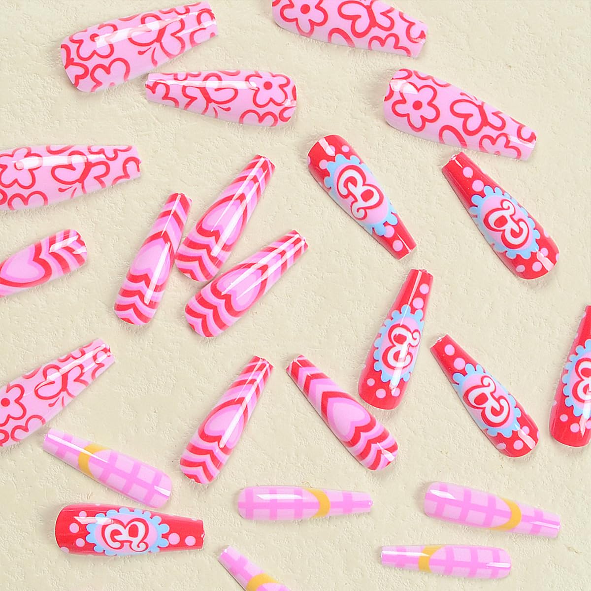Uñas postizas extralargas a presión con forma de ataúd rosa con corazón y flores, patrón de letras impresas, uñas de barbie, uñas acrílicas