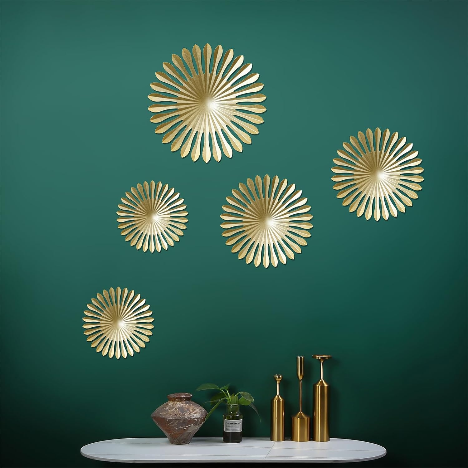 BOTAOYIYI Juego de 5 arte de pared dorado para pared, decoración de pared con diseño de explosión solar dorada, acento moderno de metal, decoración