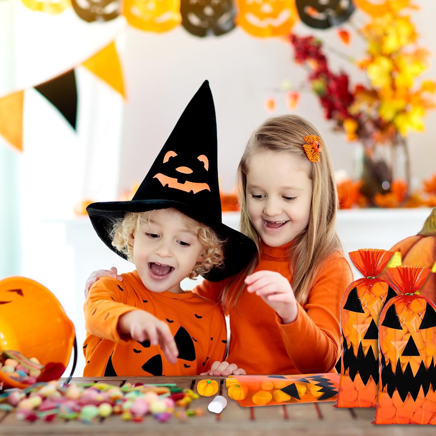 Whaline 120 bolsas de celofán de calabaza de Halloween con 120 lazos dorados, bolsas de dulces para dulce o truco, bolsas de regalo de palomitas de