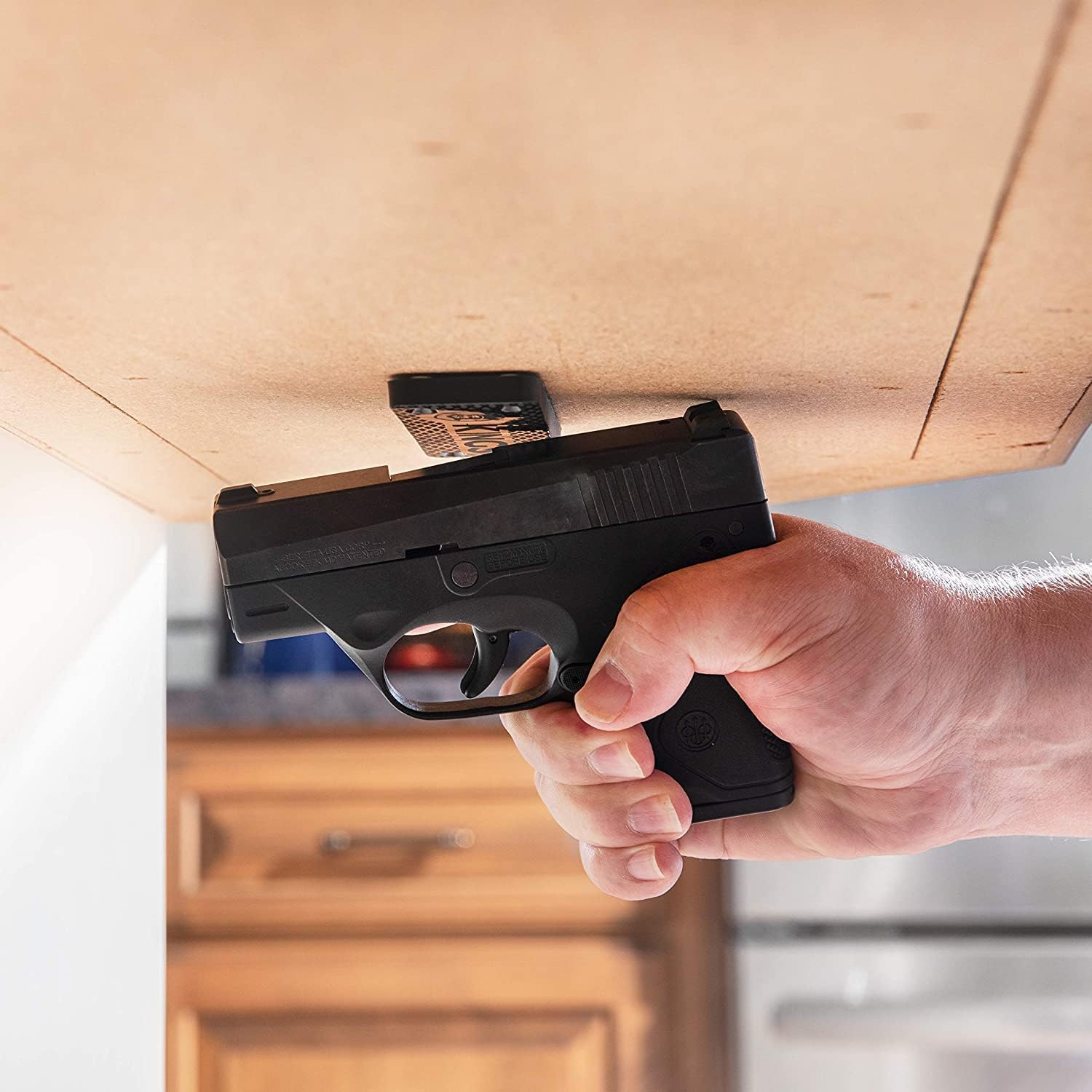 Soporte para pistola  Soporte de ocultación magnético con revestimiento de goma para pistolas, rifles y escopetas para hombres y mujeres