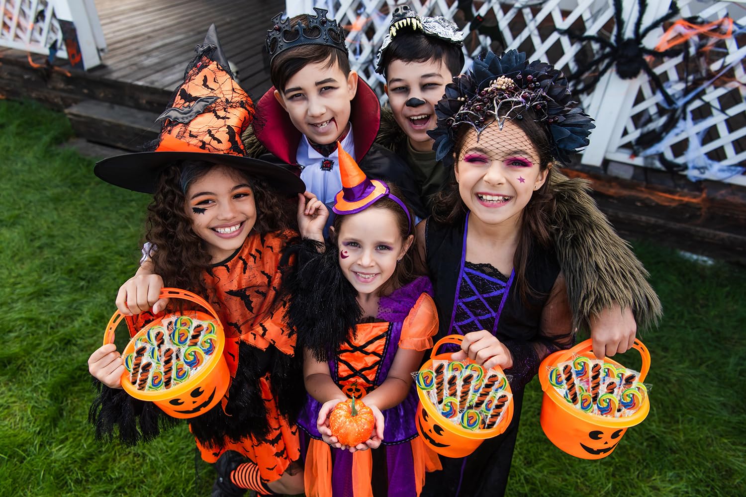 Fruidles Paleta variada de remolinos de Halloween, sabor a fruta mixta, envuelta individualmente (paquete de 12)