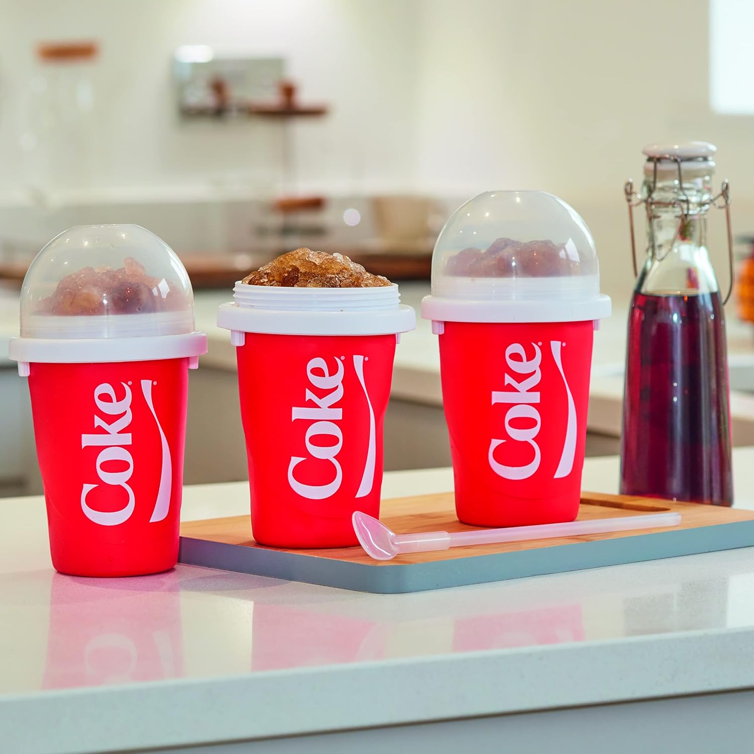 ChillFactor Coca Cola Slushy Maker – Vaso reutilizable para hacer granizados, granizados caseros. Taza para exprimir para hacer granizados, juguetes