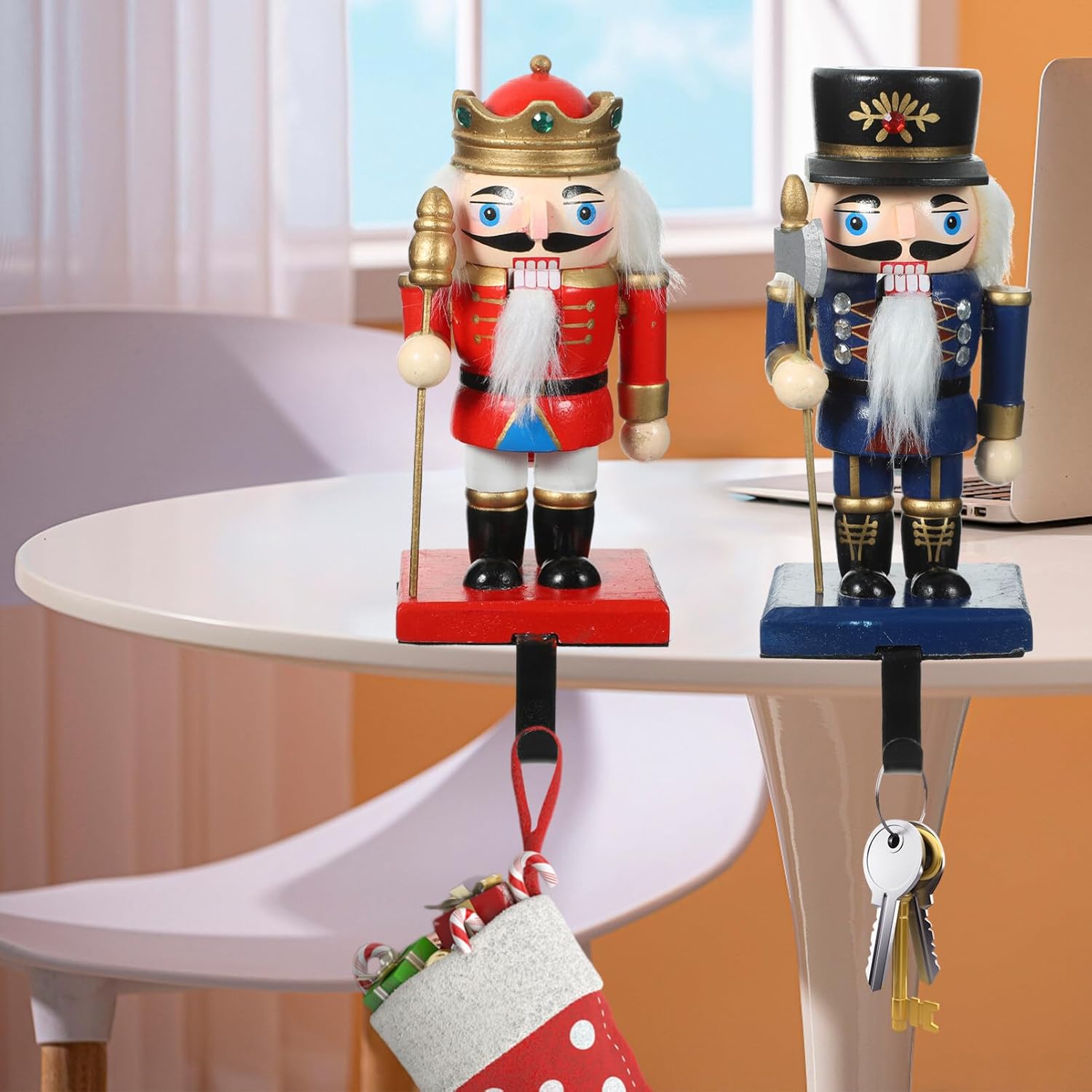 NOLITOY 2 soportes para calcetines de cascanueces de Navidad para chimenea, mantel de pared, ganchos colgantes de Navidad para calcetines,