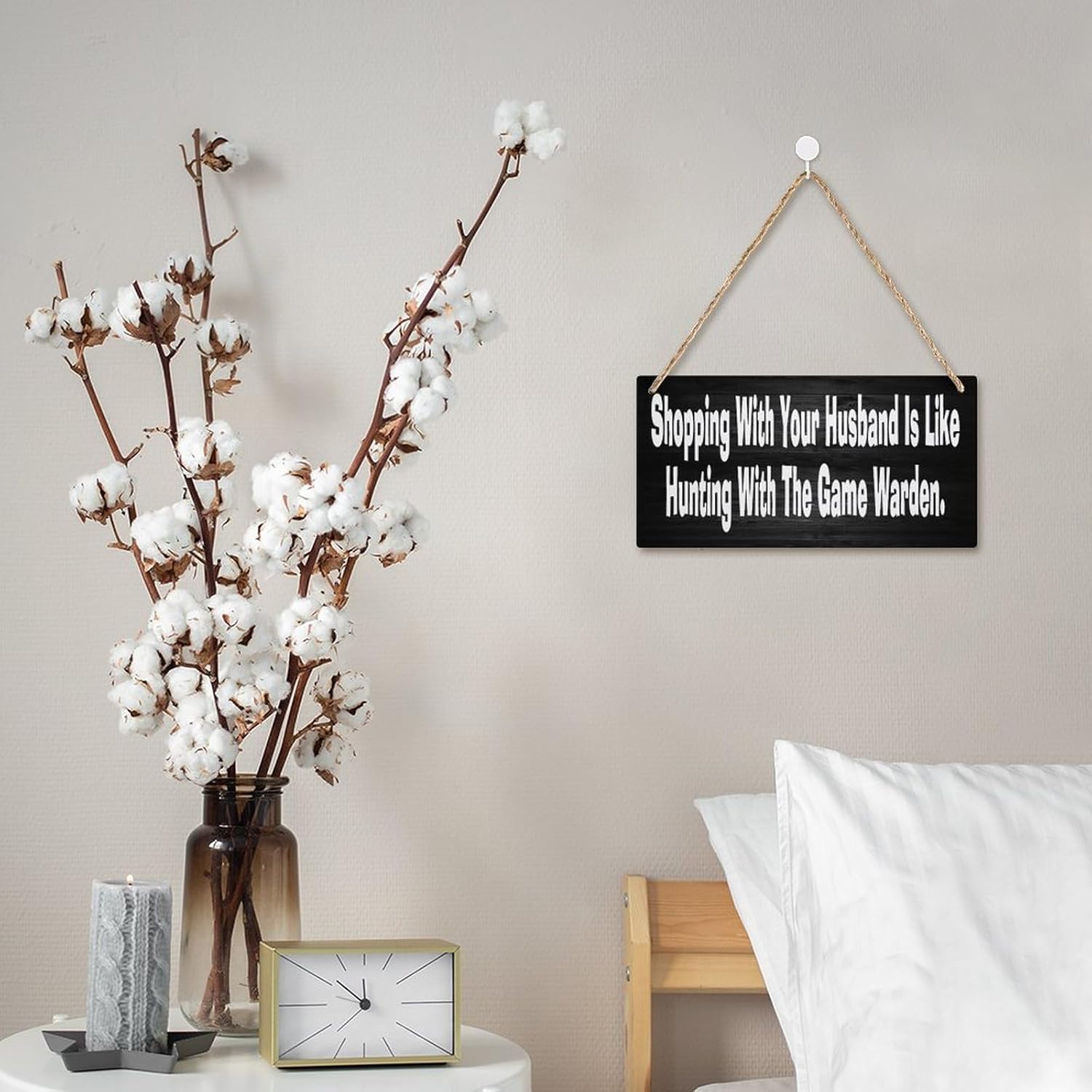 Shopping With Your Husband Is Like Hunting With The Game Warden – Letrero de pared de madera para decoración del hogar, decoración del hogar, sala
