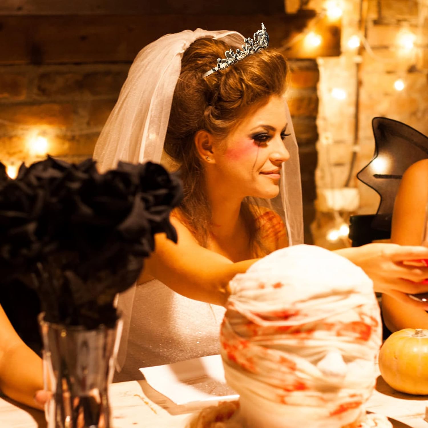 Tiaras y coronas para mujer, corona de reina negra barroca de KICOSY para niñas, diadema de peine para cumpleaños, Halloween, despedida de soltera,