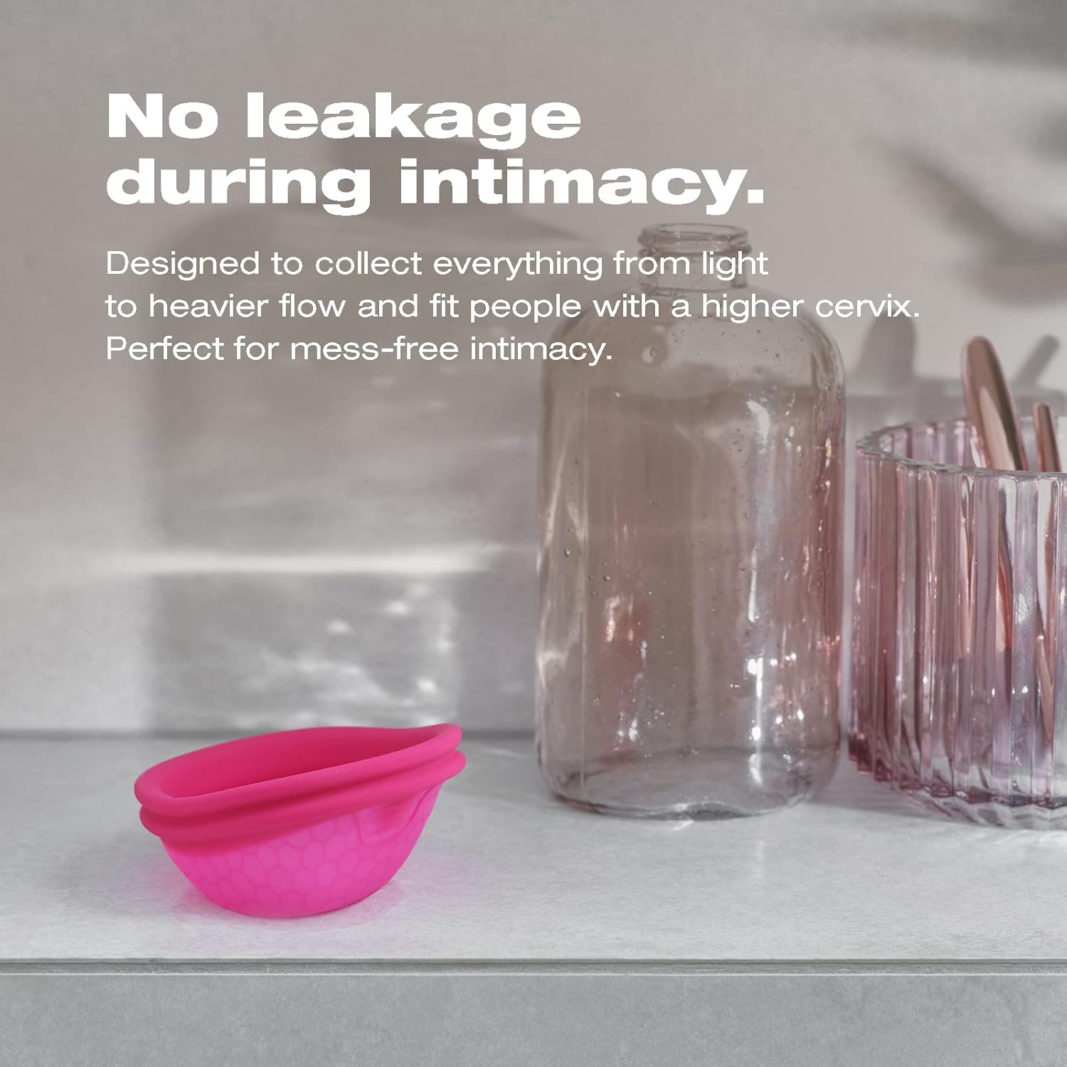Intimina Ziggy Cup 2 – Disco menstrual reutilizable extrafino, vaso menstrual desechable, con diseño de ajuste plano, disco de período, anillo de