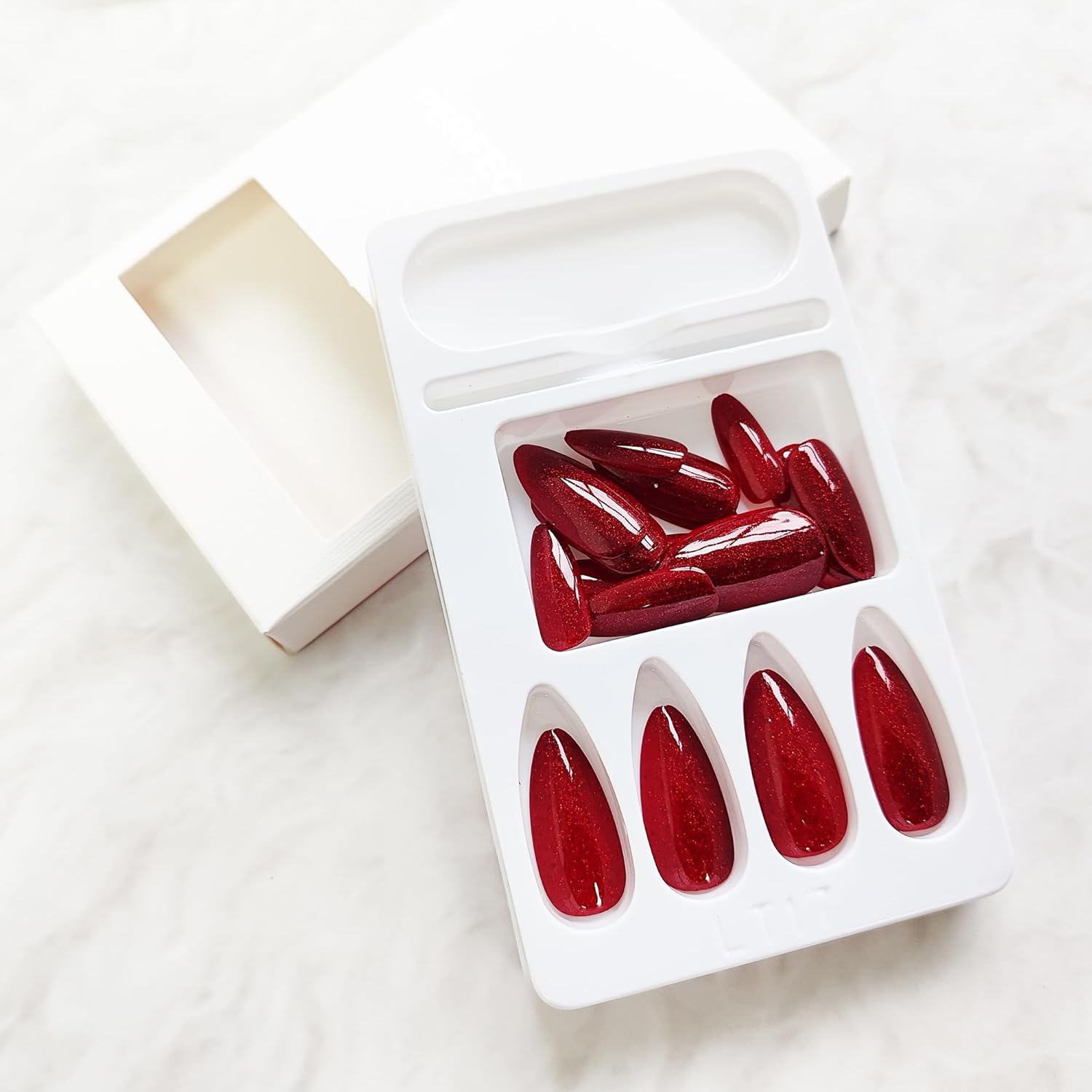 KKUUOO Uñas postizas a presión de ojo de gato, color rojo vino, uñas postizas medianas a presión con purpurina, uñas acrílicas brillantes de