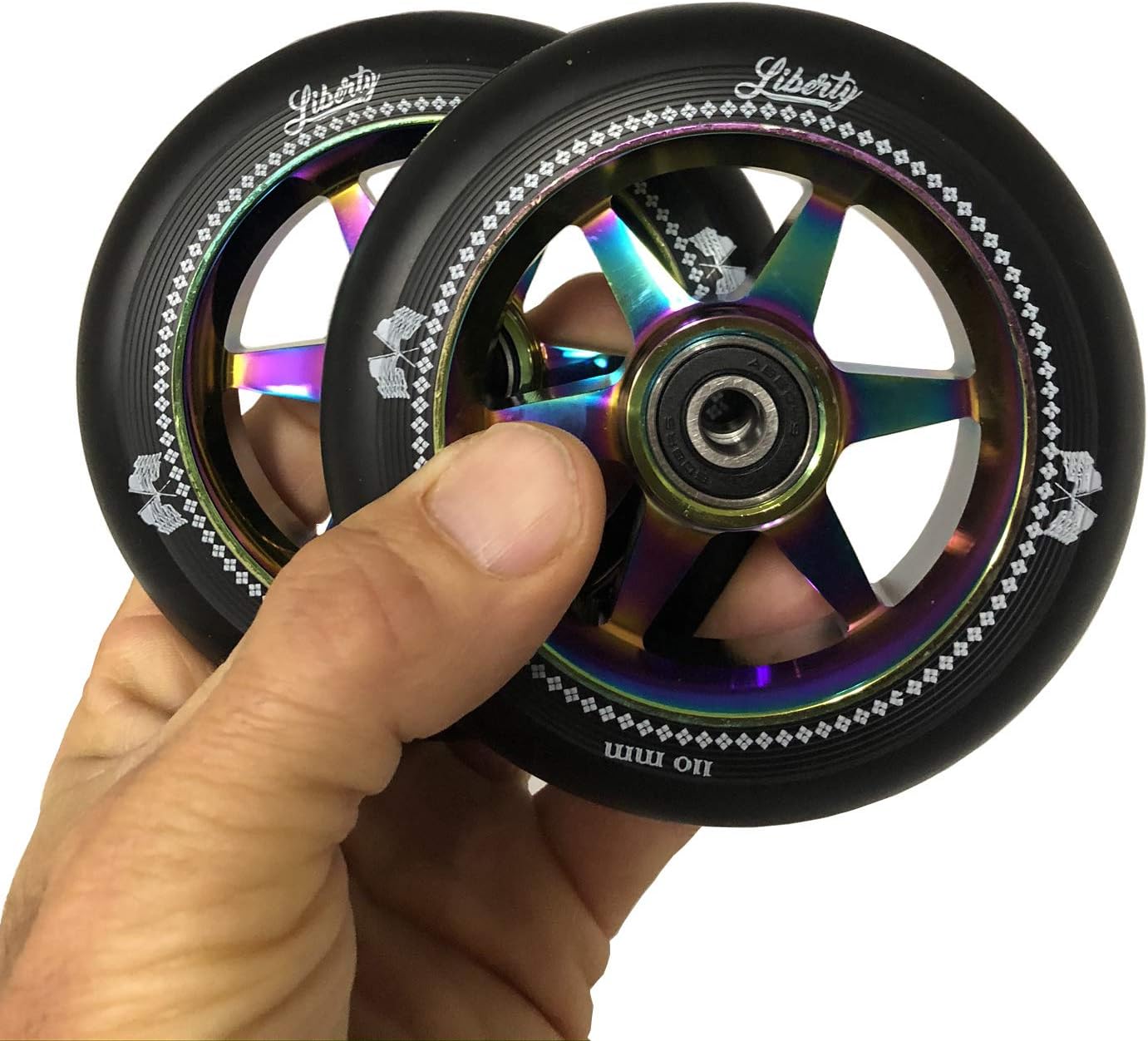 Liberty Pro Scooters – Ruedas de scooter Sixstar Pro Freestyle de 4.331 in (par) (Neo Cromo – Oil Slick)