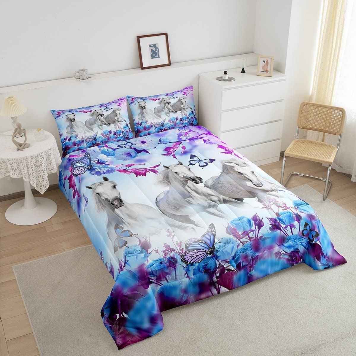 Juego de edredón de caballo blanco, tamaño Queen, juego de ropa de cama de 3 piezas con diseño de mariposa y rosas para decoración de habitación de