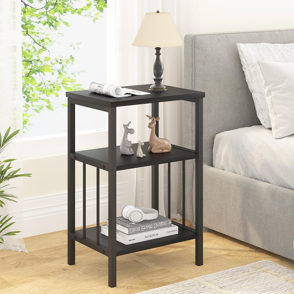 LVB Mesita de noche pequeña negra, moderna y estrecha, juego de 2, mesa auxiliar de metal de madera industrial con estante de almacenamiento, mesa