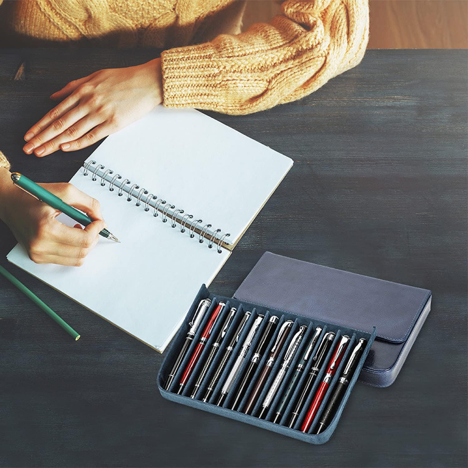 CataPurus Top Grain – Estuche organizador de cuero genuino para 12 bolígrafos y lápices, diseño minimalista sólido, hecho a mano, cierre magnético