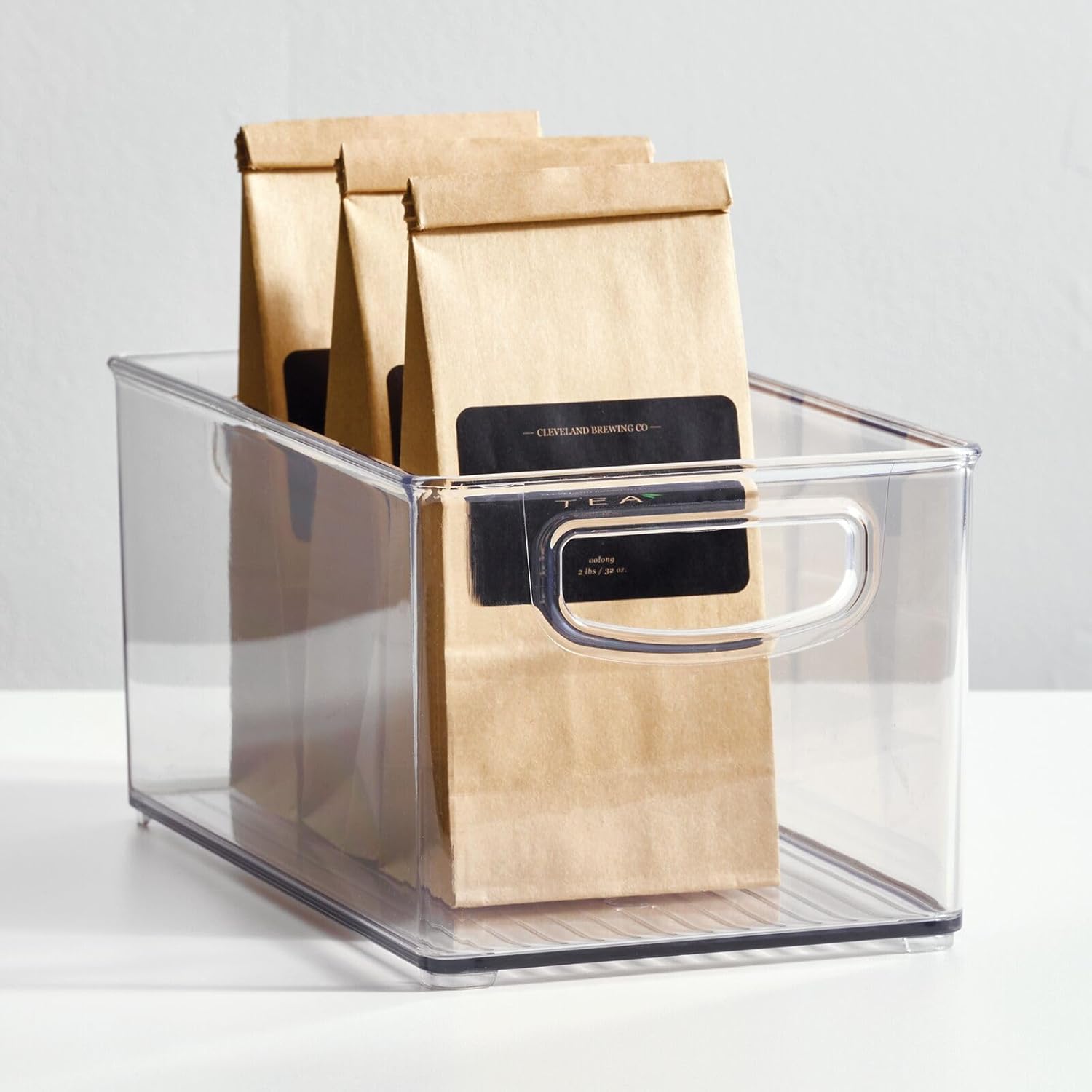 mDesign Organizador de cocina de plástico, contenedor de almacenamiento con asas para despensa, armario, armario, neveracongelador, estantes,