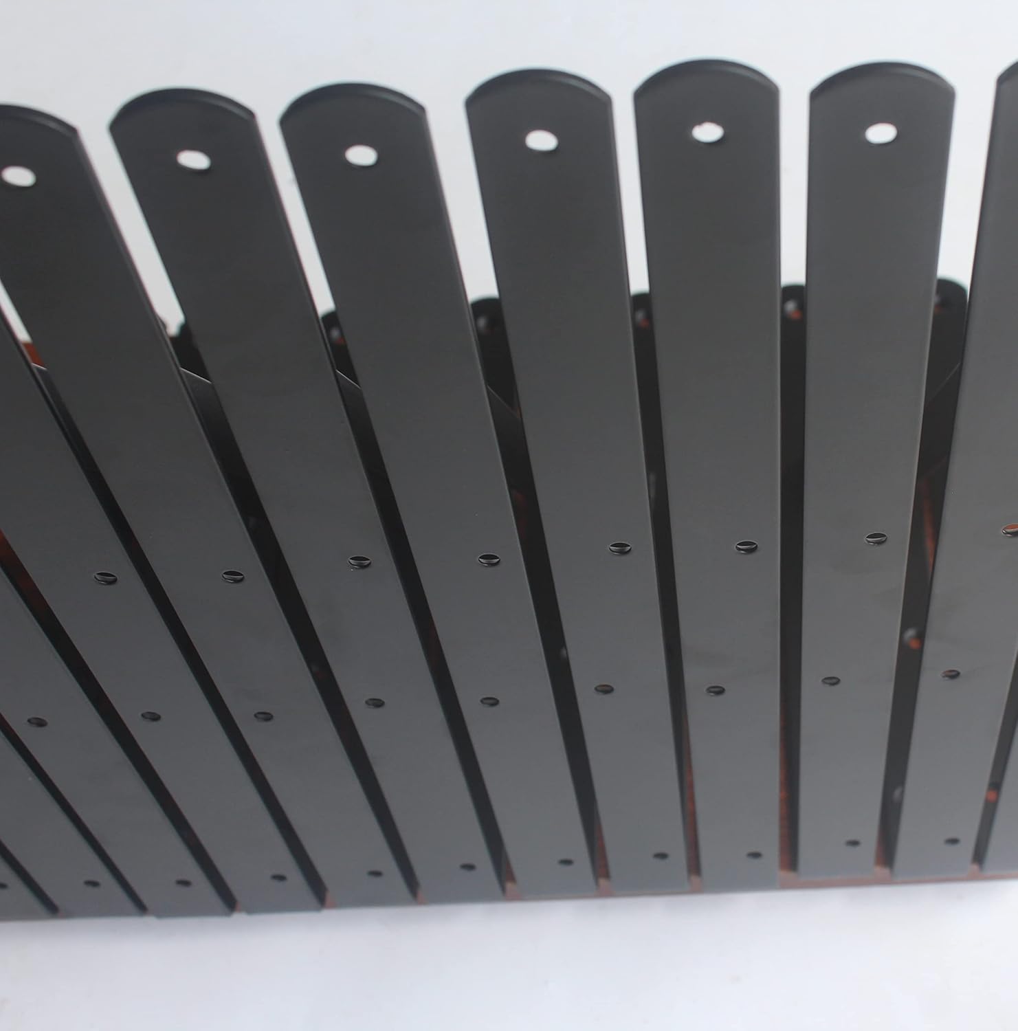 Paquete de 16 soportes de estante de 18 pulgadas de largo x 12 pulgadas de alto, color negro, resistentes con tornillos, soportes de estante de