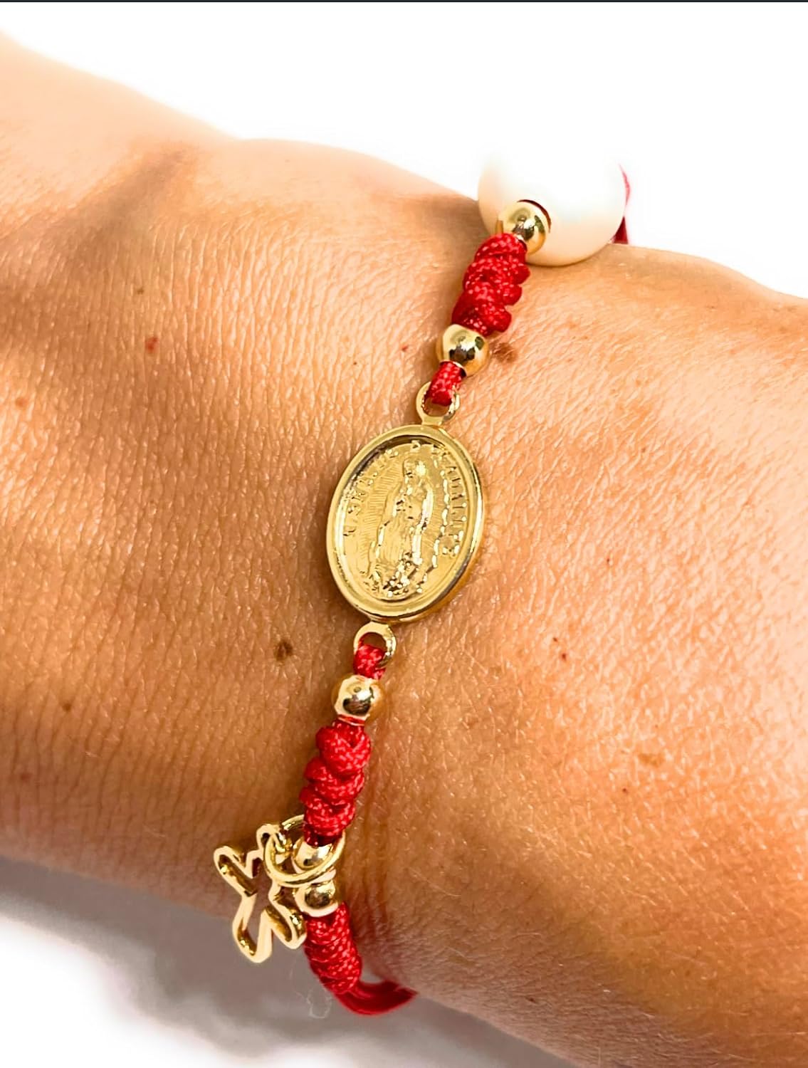 Red String Bracelet Guadalupe Virgin with Cultured Freshwater Pearl for Women – Pulsera roja virgen de guadalupe y Perla cultivada – Vero Silva